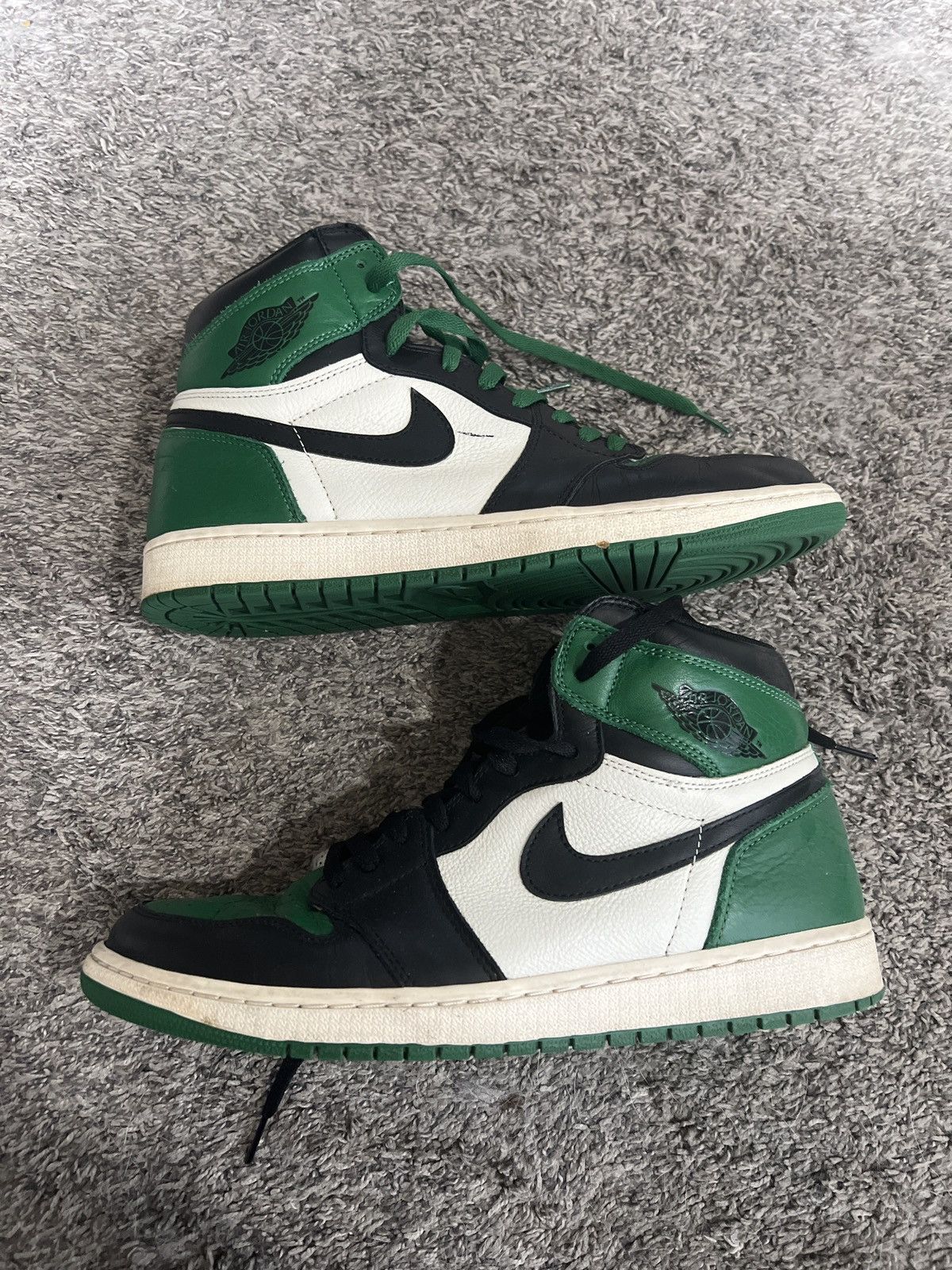 Jordan Brand × Nike Nike Air Jordan 1 Retro High OG Pine Green Sneakers Size US 12 / EU 45 - 2 Thumbnail