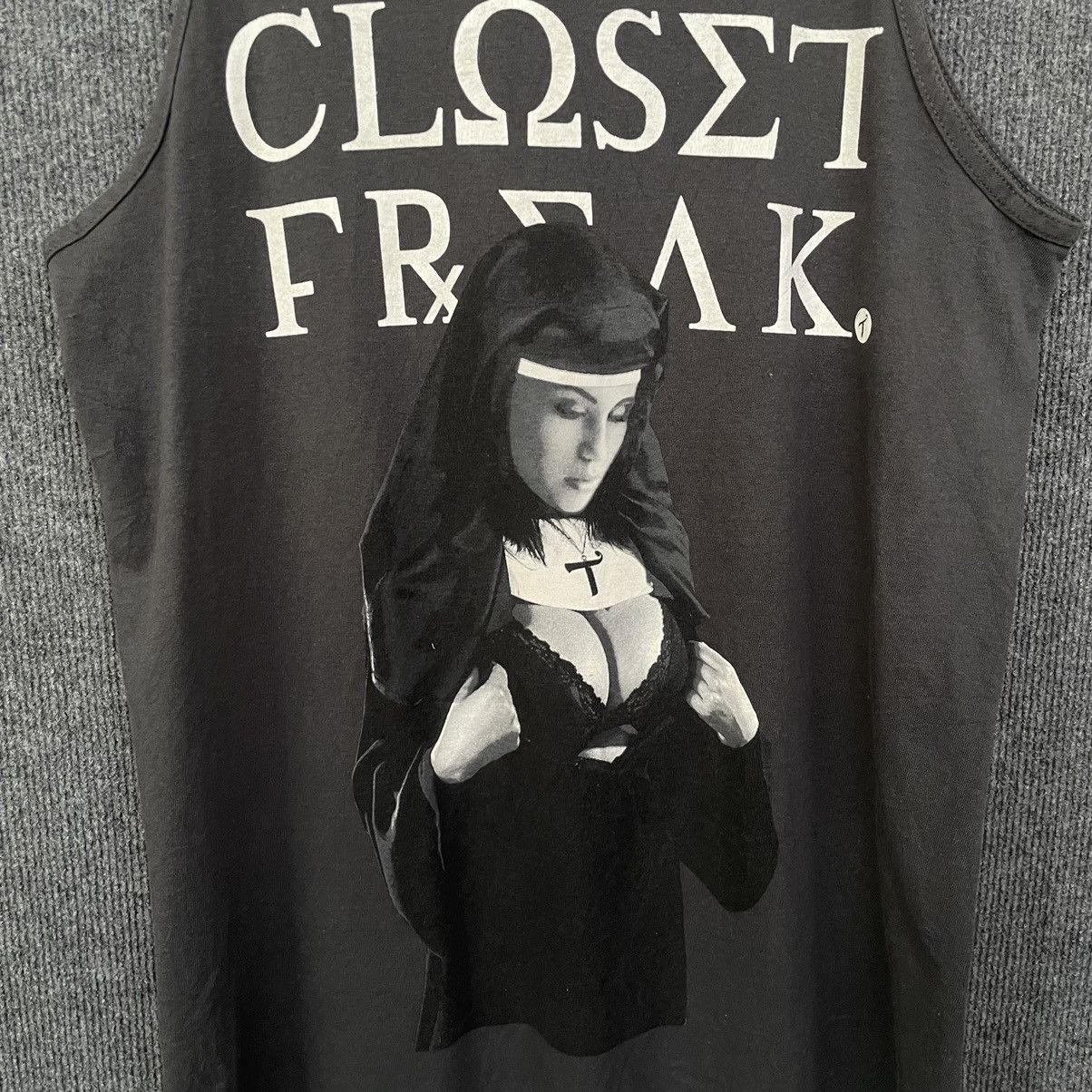Two In The Shirt Closet Freak Vestal Masturbation Cradle of Filth Style Size US M / EU 48-50 / 2 - 2 Thumbnail