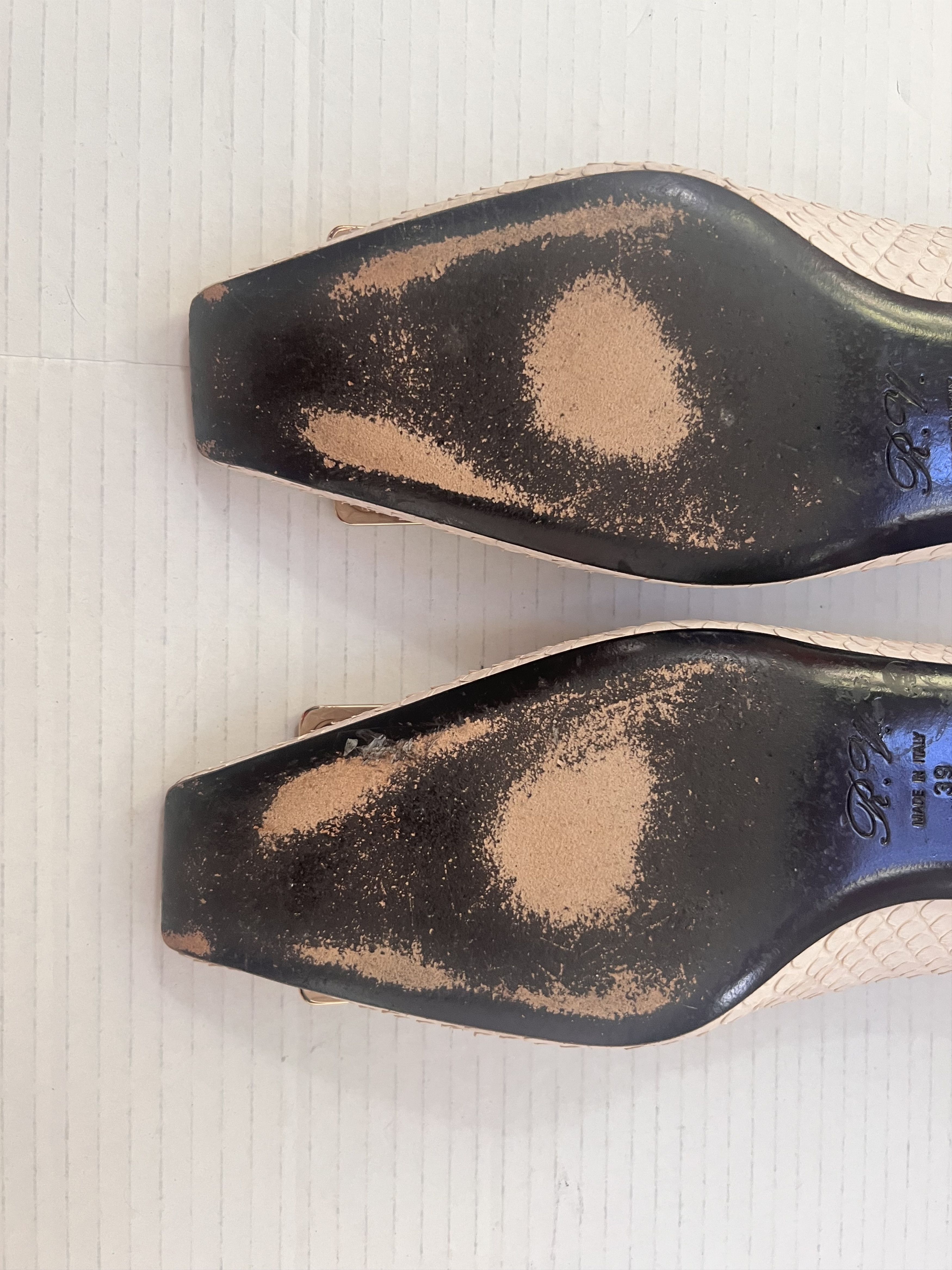 Roger Vivier White Roger Vivier Ballerina flats size 39 Size US 9 / IT 39 - 6 Thumbnail