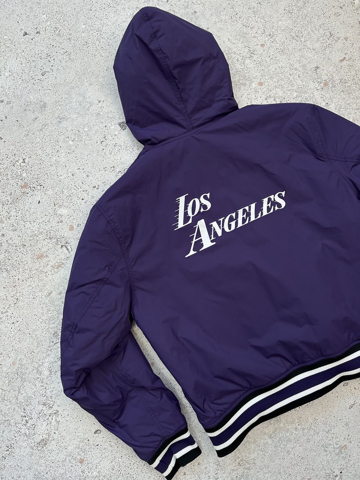 NBA × Nike NEW🔥 Nike Los Angeles Lakers LA Purple light jacket Men M Size US M / EU 48-50 / 2 - 10 Thumbnail