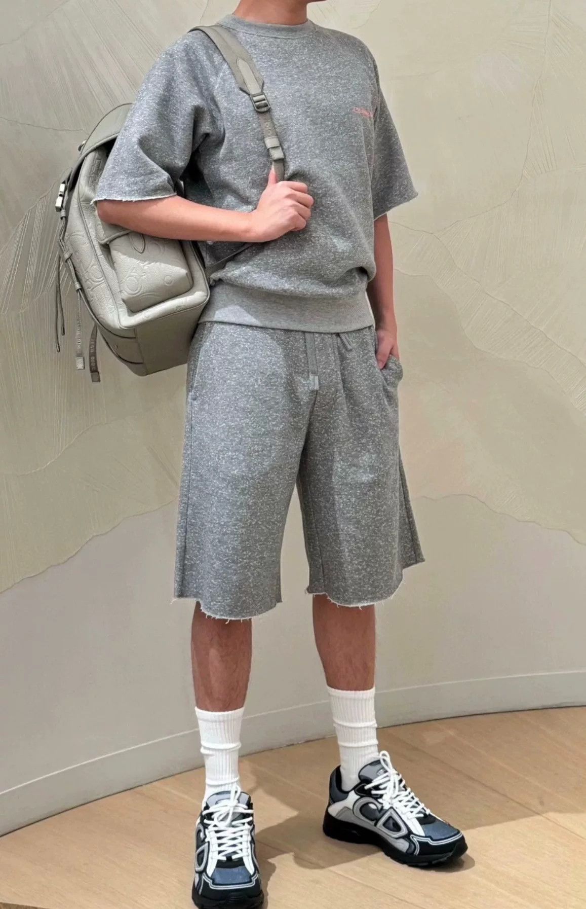 Dior Dior 24 Early Autumn Gray Short Sleeve Sweatshirt XL Size US XL / EU 56 / 4 - 1 Thumbnail