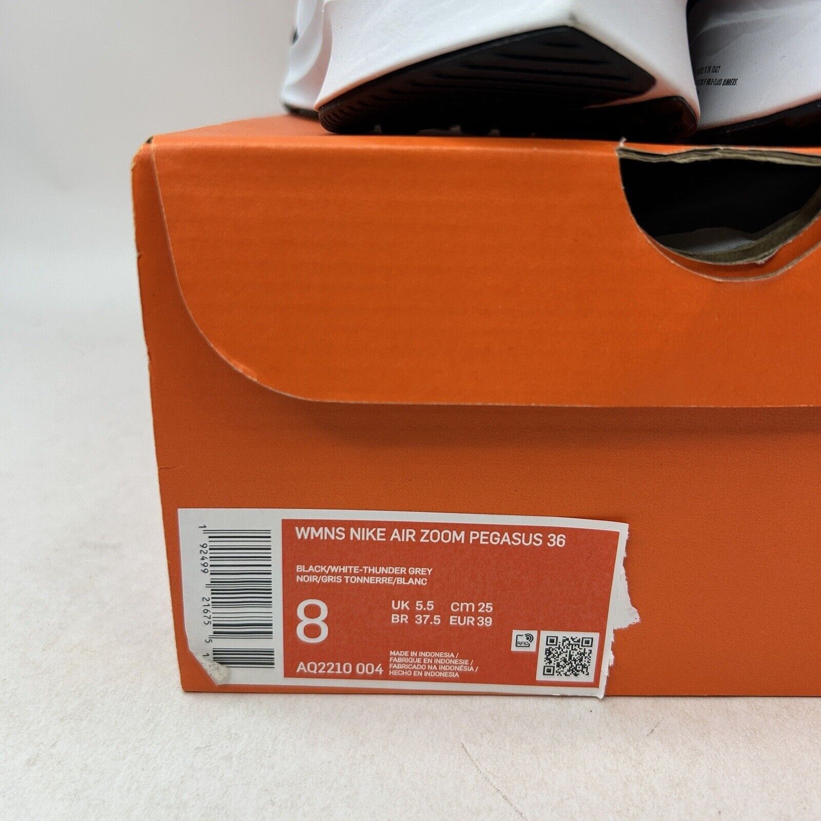 Nike Nike Air Zoom Pegasus 36 WMNS “Black White” 2024 Size US 8 / IT 38 - 5 Thumbnail