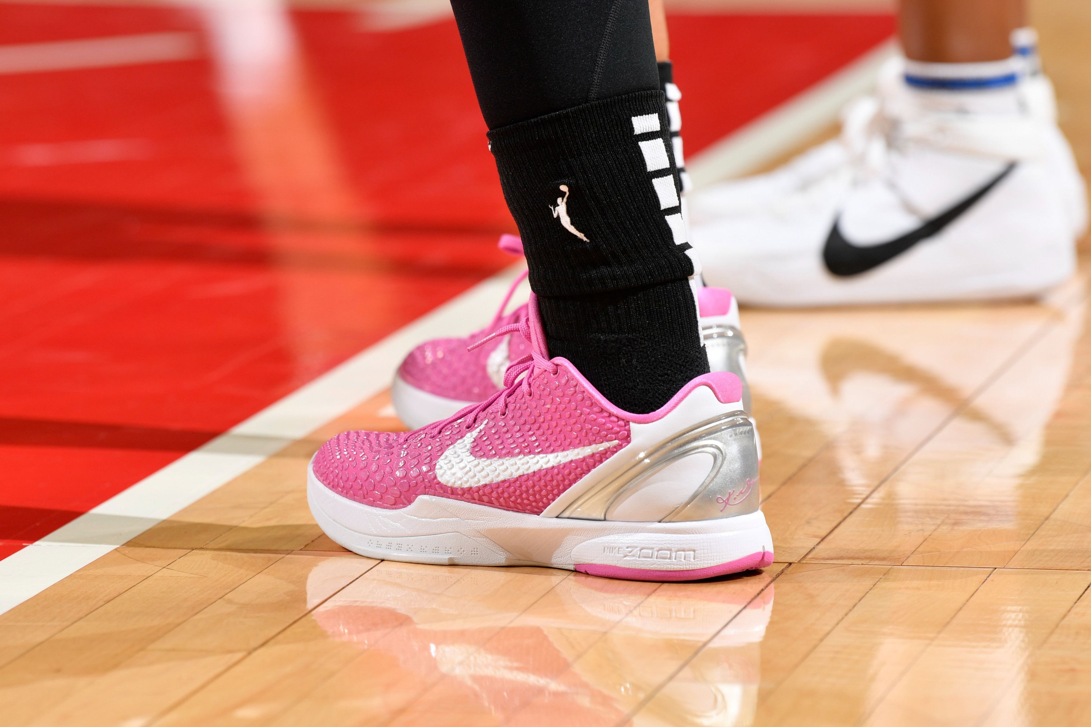 Nike Nike Kobe 6 Protro Kay Yow Think Pink *Unreleased* Size US 13 / EU 46 - 2 Thumbnail