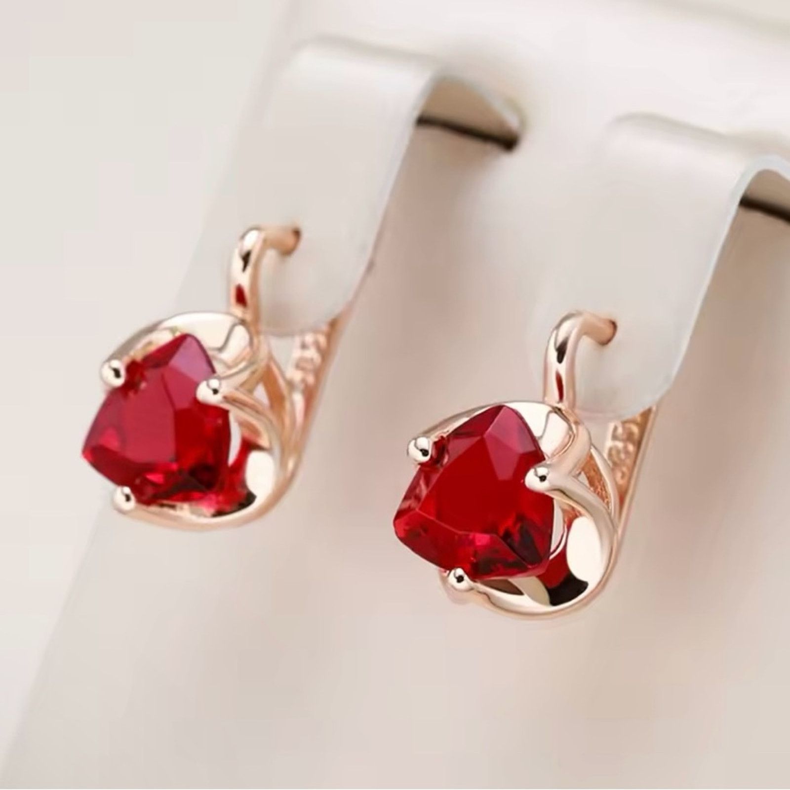 Other Red Natural Zircon English Earrings For Women 585 Rose Size ONE SIZE - 1 Thumbnail