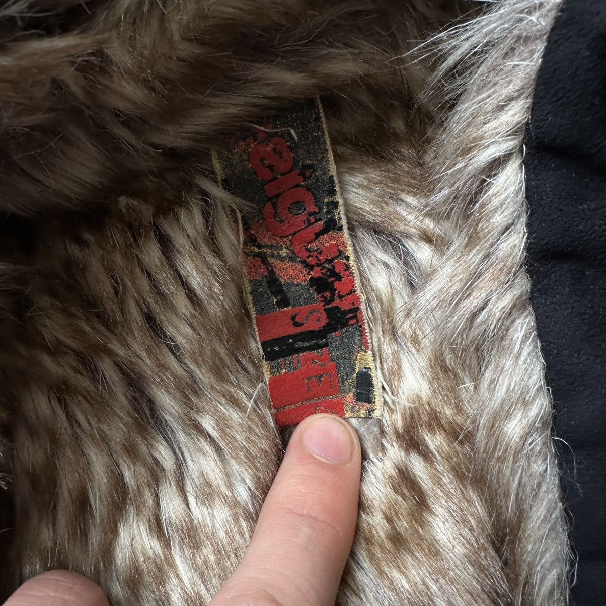Comme des Garcons VTG Faux Fur Vest Desigual Size 40 Hype Trend Staff Pick 00 Size S / US 4 / IT 40 - 12 Thumbnail