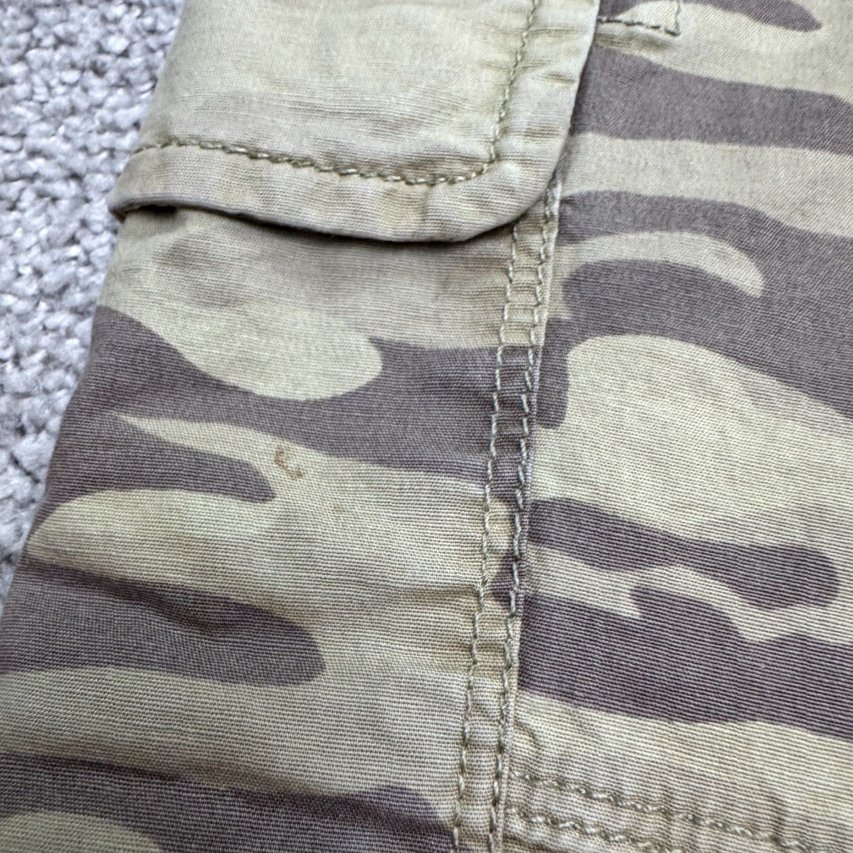 Sanctuary Sanctuary Cargo Pants Womens 32 Green Camouflage Canvas Cotton Blend Straight Regular Rise Inseam 25 in Pockets Military Outdoor 90s? Size 24" / US 00 / IT 34 - 7 Thumbnail