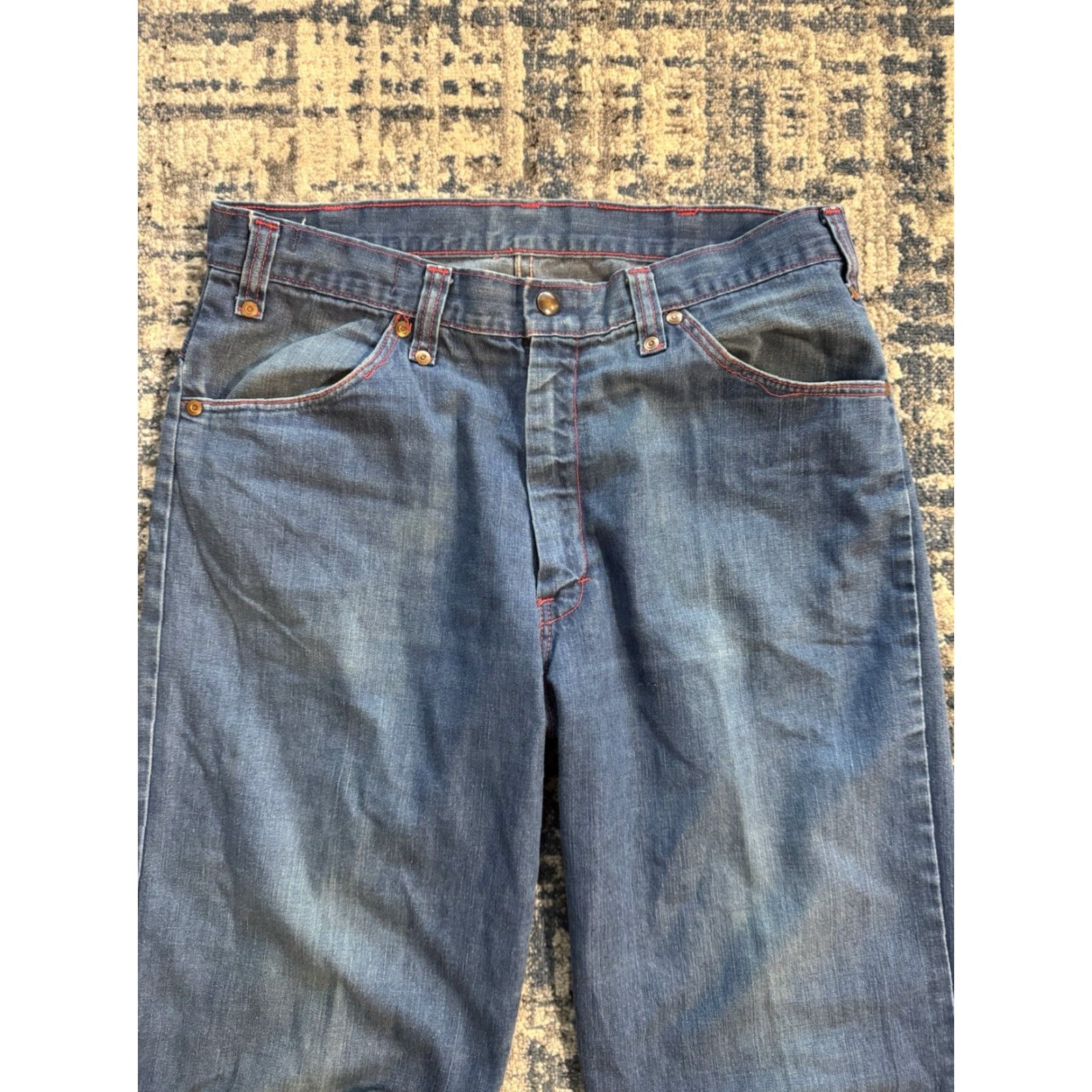 Sears VINTAGE Sears Jeans Joint Perma Prest Blue Jeans Men’s 32 Regular 1960s 31.5in Inseam Red Stitching Denim Mens Vintage 60s Look Hippy Pants Size US 32 / EU 48 - 5 Thumbnail