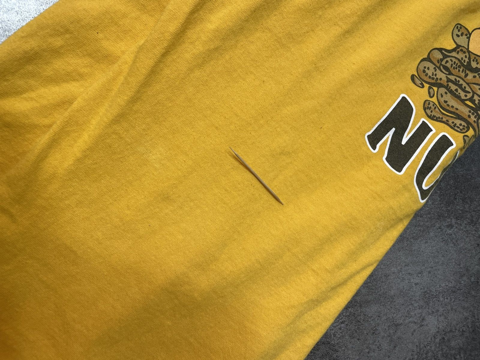 Vintage 🔥Offers🔥Vintage Y2K Humor Tee Protect Your Nuts Size US XXL / EU 58 / 5 - 8 Thumbnail
