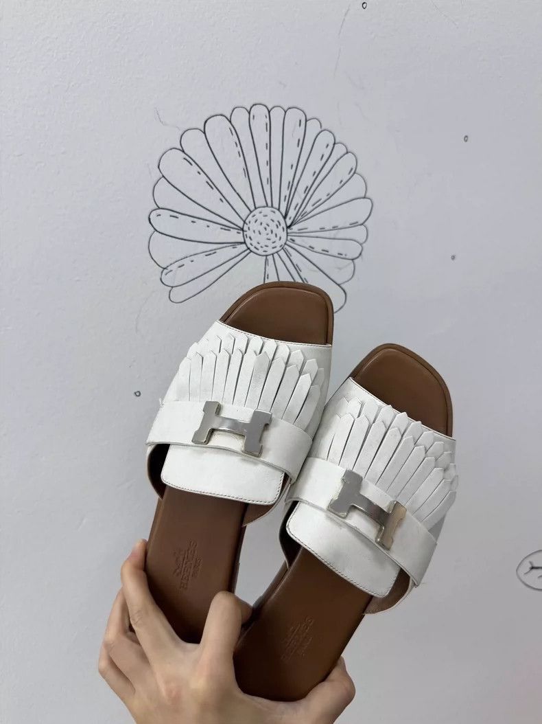 Hermes Hermes Fringed SlipOn Sandals Size 38-2506 Size US 8 / IT 38 - 3 Thumbnail