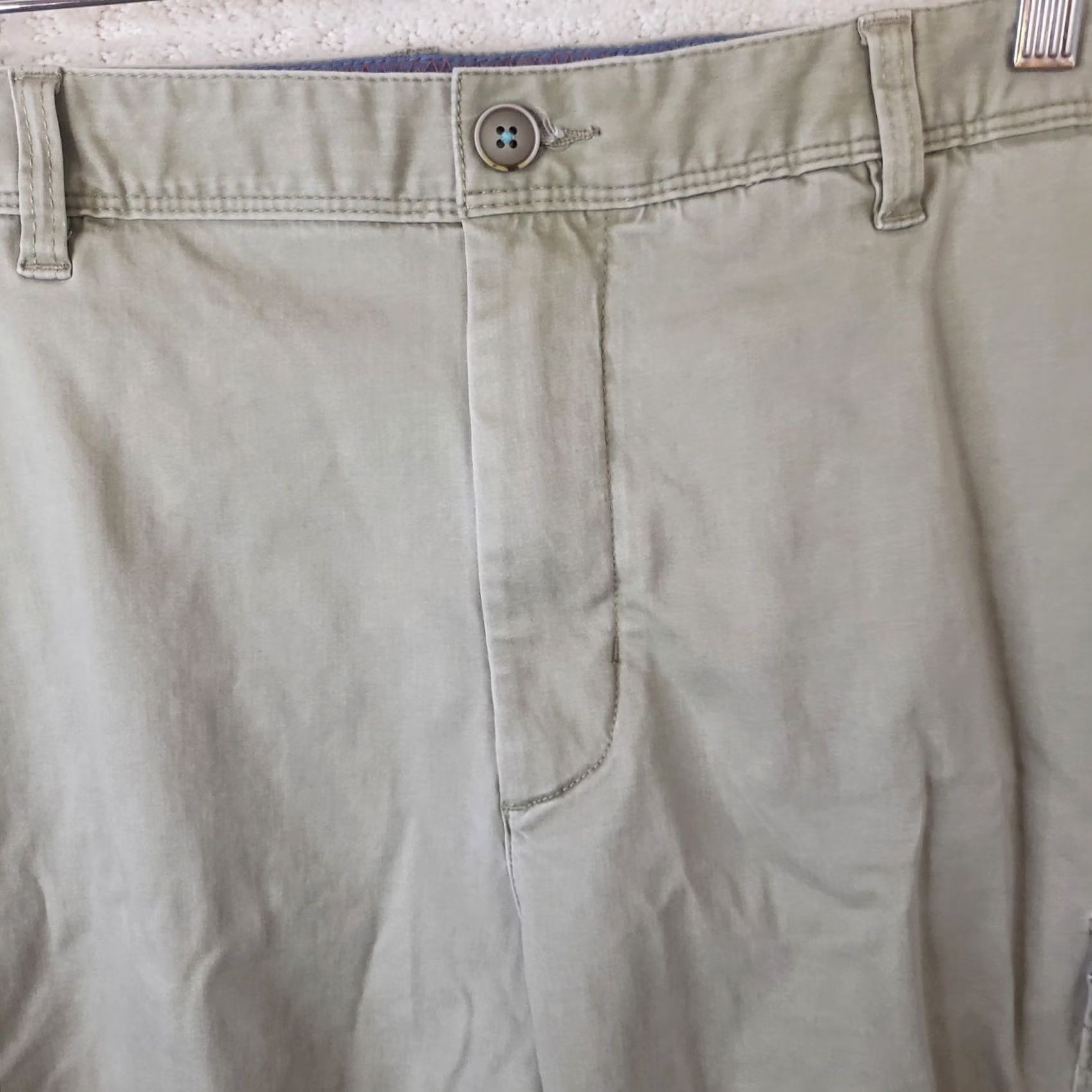 Tommy Bahama Tommy Bahama Green Chino Shorts Men Sz 40 Cotton Tencel Spandex Golf 9” Inseam Size US 40 / EU 56 - 3 Thumbnail
