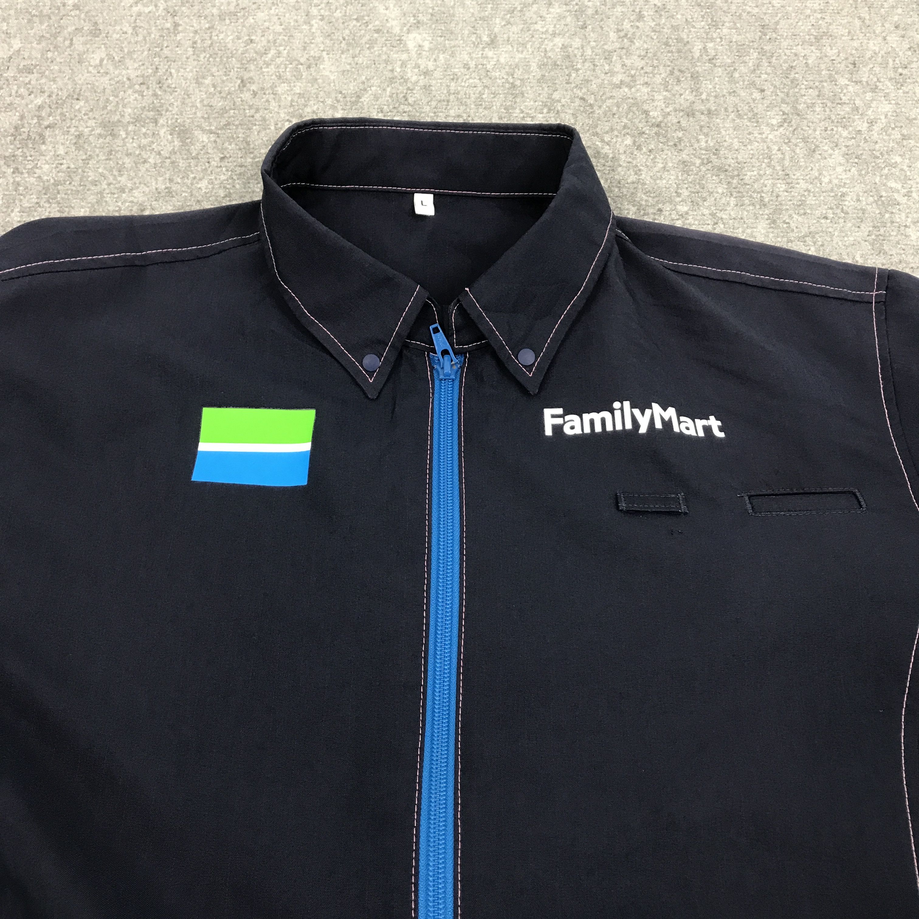 Japanese Brand FAMILY MART JAPAN UNIFORM SHOP OG JACKET Size US L / EU 52-54 / 3 - 3 Thumbnail
