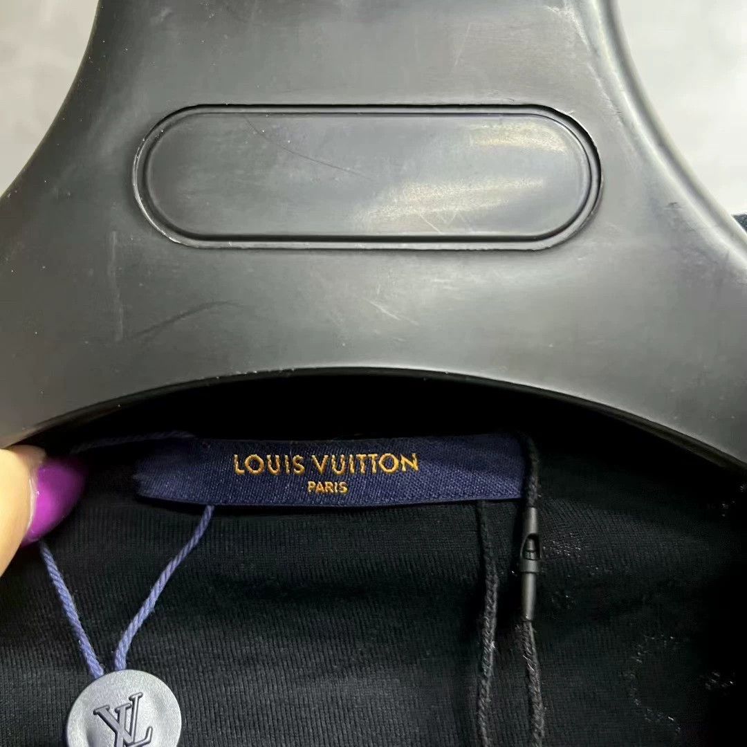 Louis Vuitton latest louis vuitton black zip collar jacket Size US XL / EU 56 / 4 - 5 Thumbnail