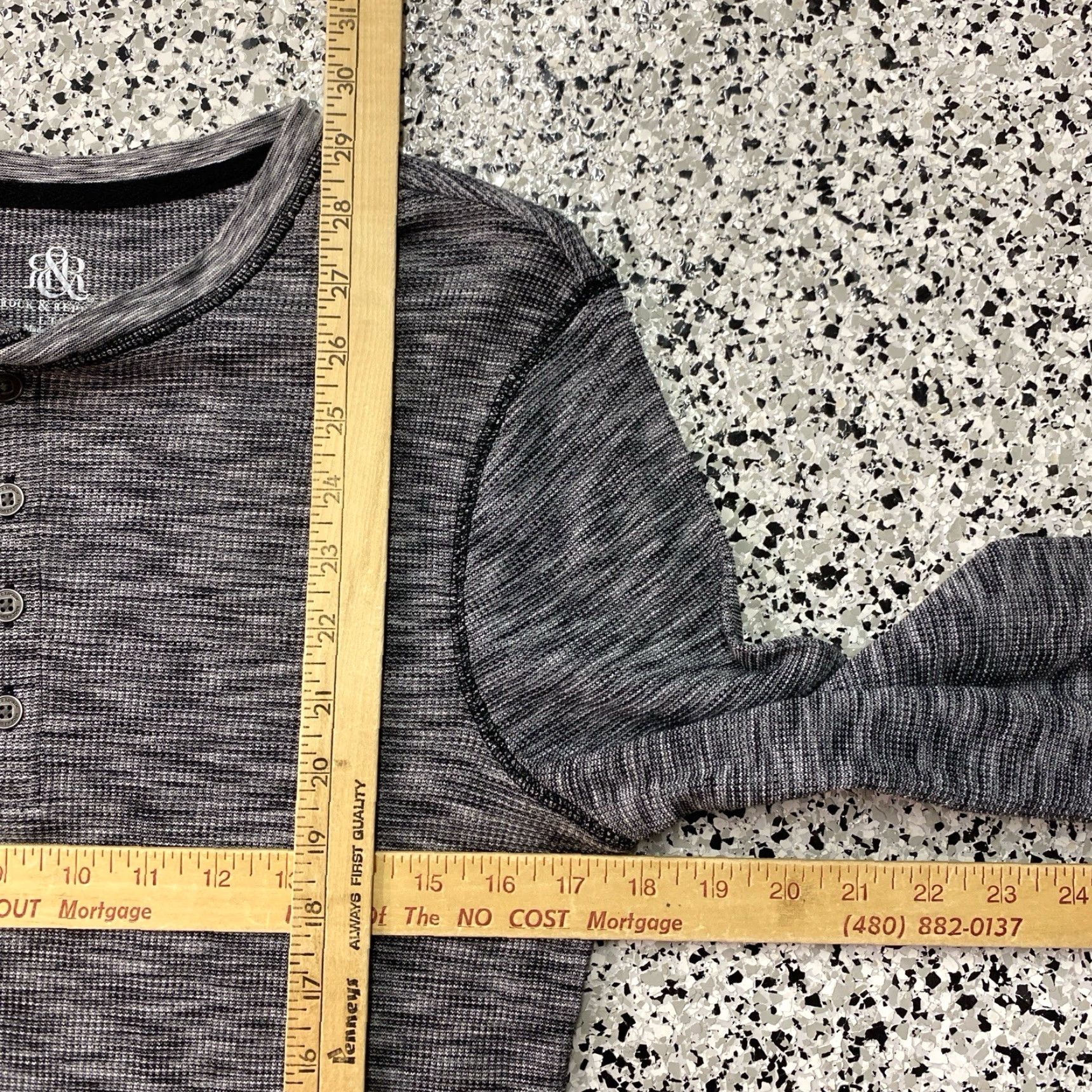 Vintage Rock & Republic Grey Speckled Thermal Henley Shirt Shirt Mens LT Large Tall Button-Up Casual Size US L / EU 52-54 / 3 - 2 Thumbnail