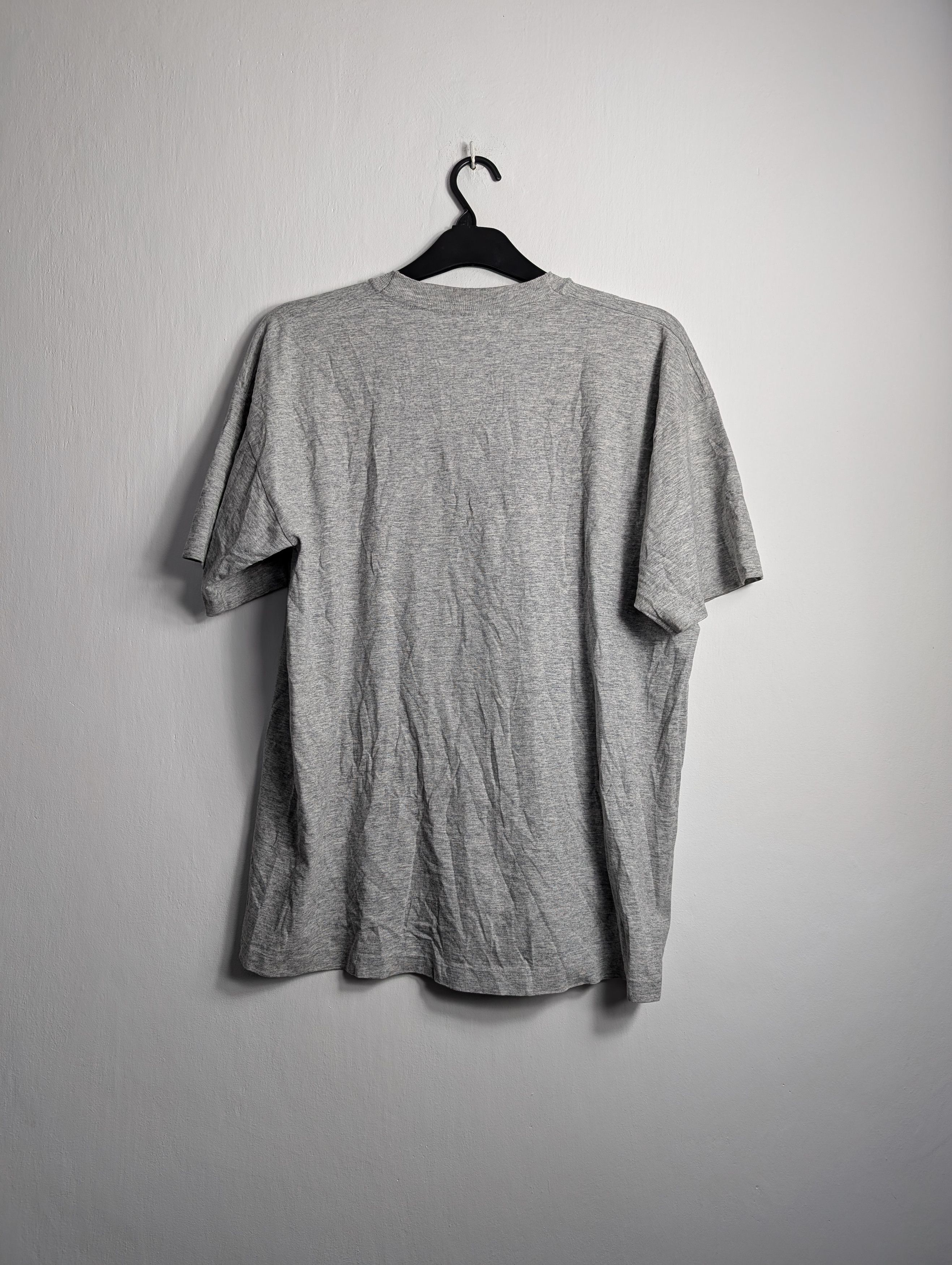 Nike × Vintage Vintage 90s Nike Spell Out Graphic T-shirt Retro Swoosh Size US L / EU 52-54 / 3 - 4 Thumbnail