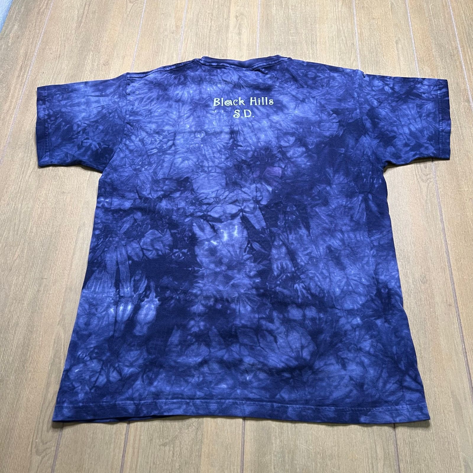 Vintage Vintage WILD BUFFALO TIE-DYE THE MOUNTAIN T-Shirt Sz L Y2K Size US L / EU 52-54 / 3 - 6 Thumbnail