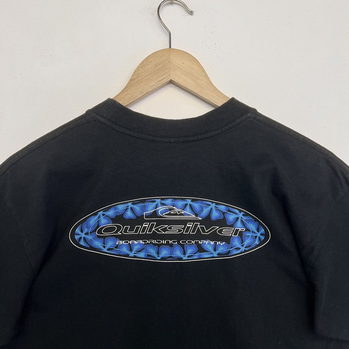 Quiksilver QUIKSILVER VINTAGE SURF BOARDING COMPANY BACKHIT TSHIRT Size US S / EU 44-46 / 1 - 3 Thumbnail