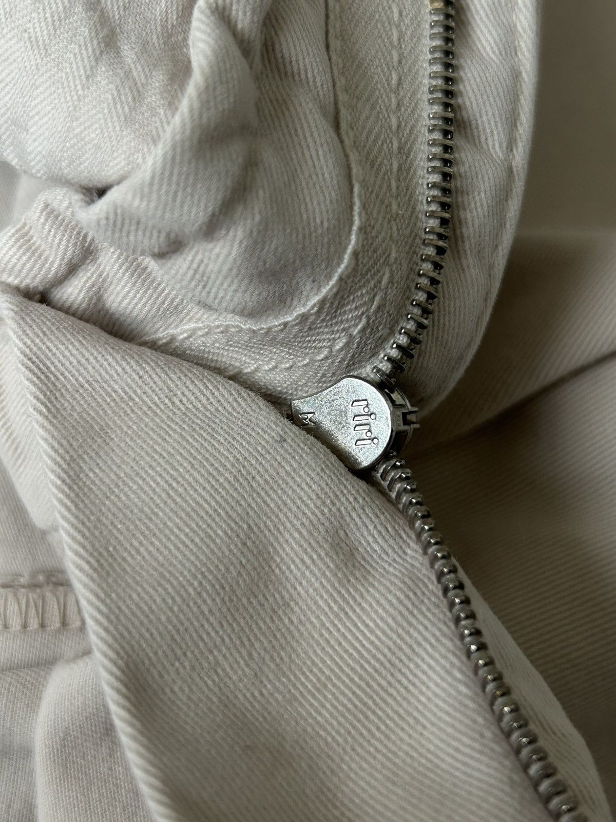 Prada Vintage Casual pants prada beige Size US 33 - 7 Thumbnail