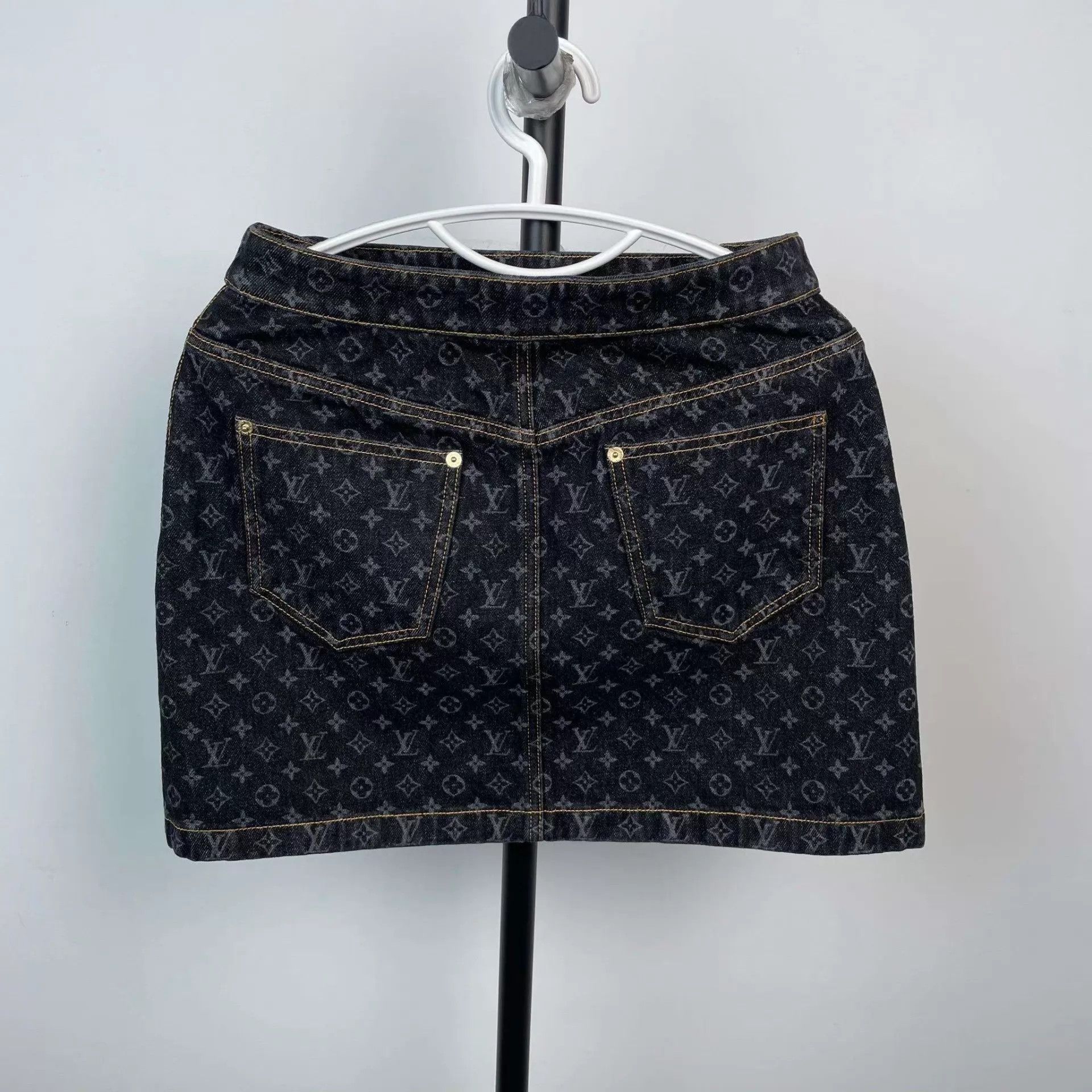 Louis Vuitton LV Gray Denim Print Skirt S Size 28" / US 6 / IT 42 - 2 Thumbnail