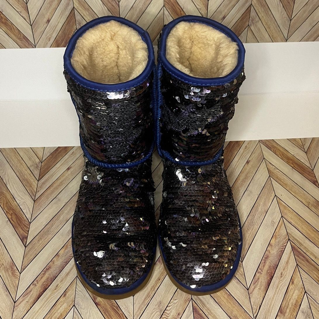 Ugg UGG Classic Short Sequin Winter Boots Blue Women's Size 7 Size US 7 / IT 37 - 4 Thumbnail