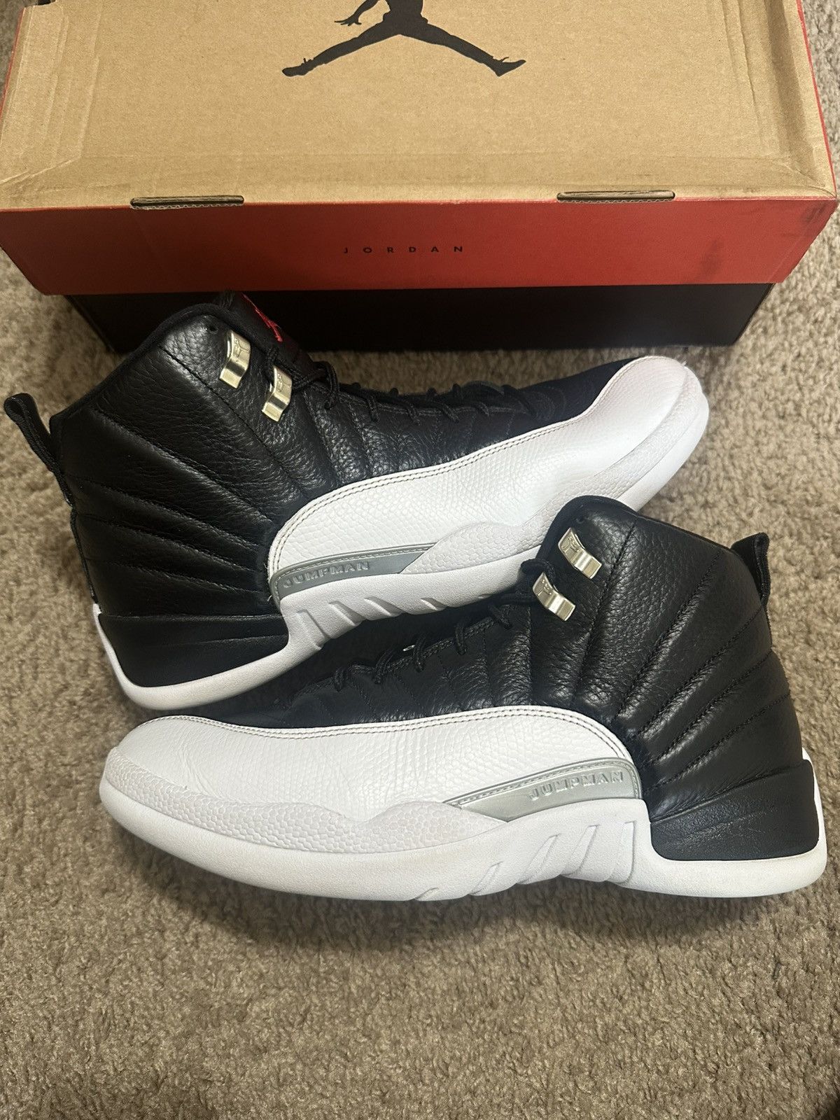 Jordan Brand Size 11.5 - Jordan 12 Retro Playoffs (2022) (CT8013-006) Size US 11.5 / EU 44-45 - 1 Thumbnail