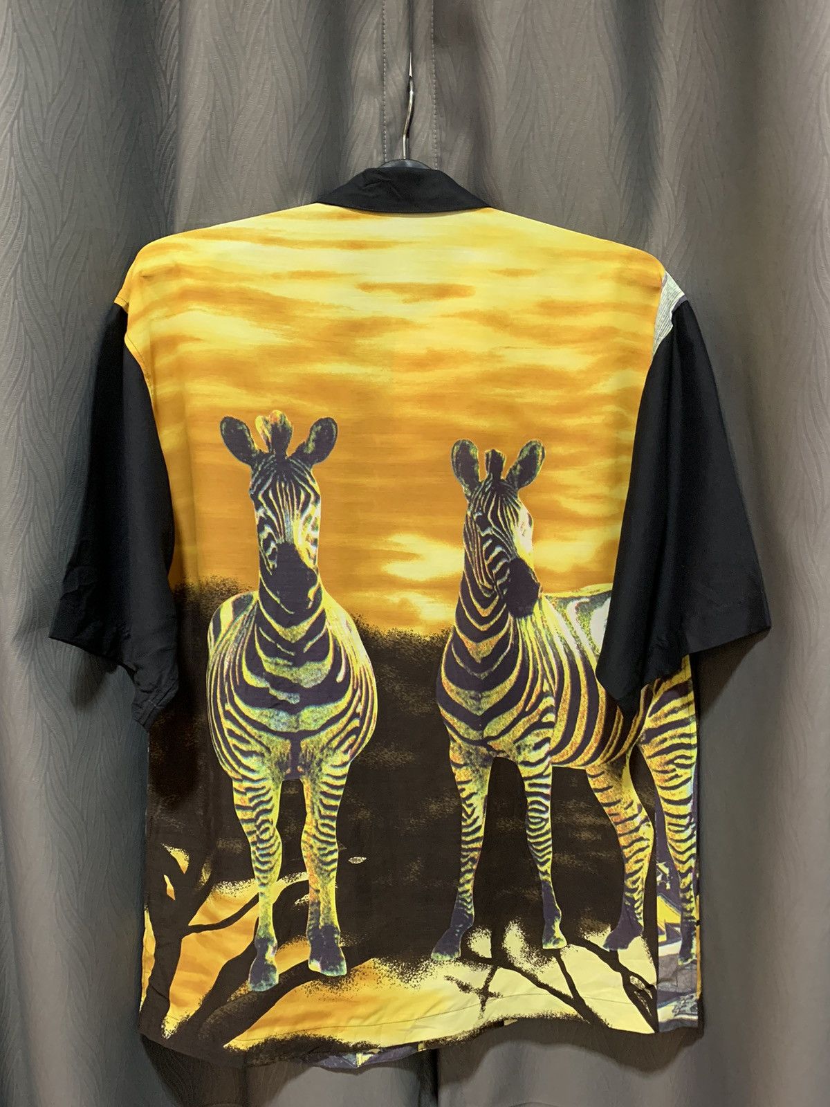 Japanese Brand × Vintage Vintage AOP Zebra City Polyester Short Sleeve Shirt Size US M / EU 48-50 / 2 - 2 Thumbnail