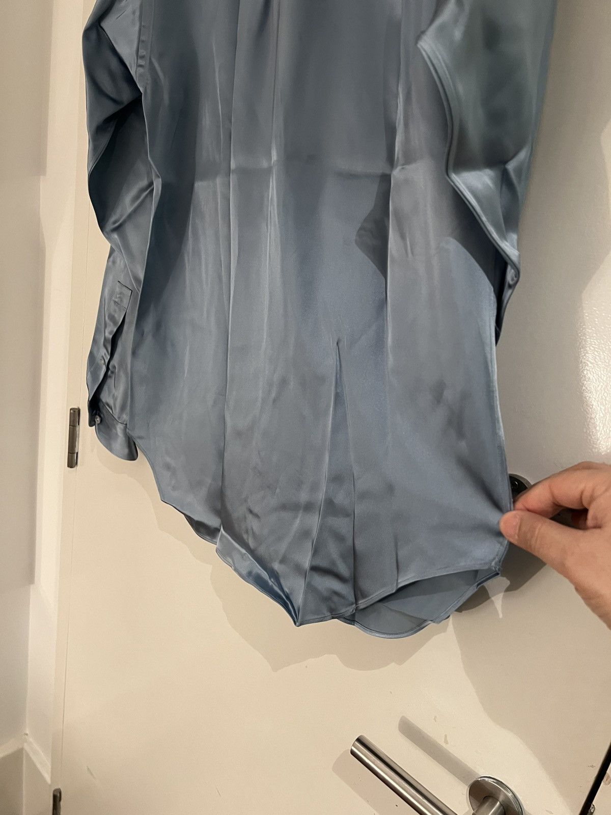 Tom Ford Tom Ford Dress Shirt Blue 15/35 shiny Size US M / EU 48-50 / 2 - 6 Thumbnail