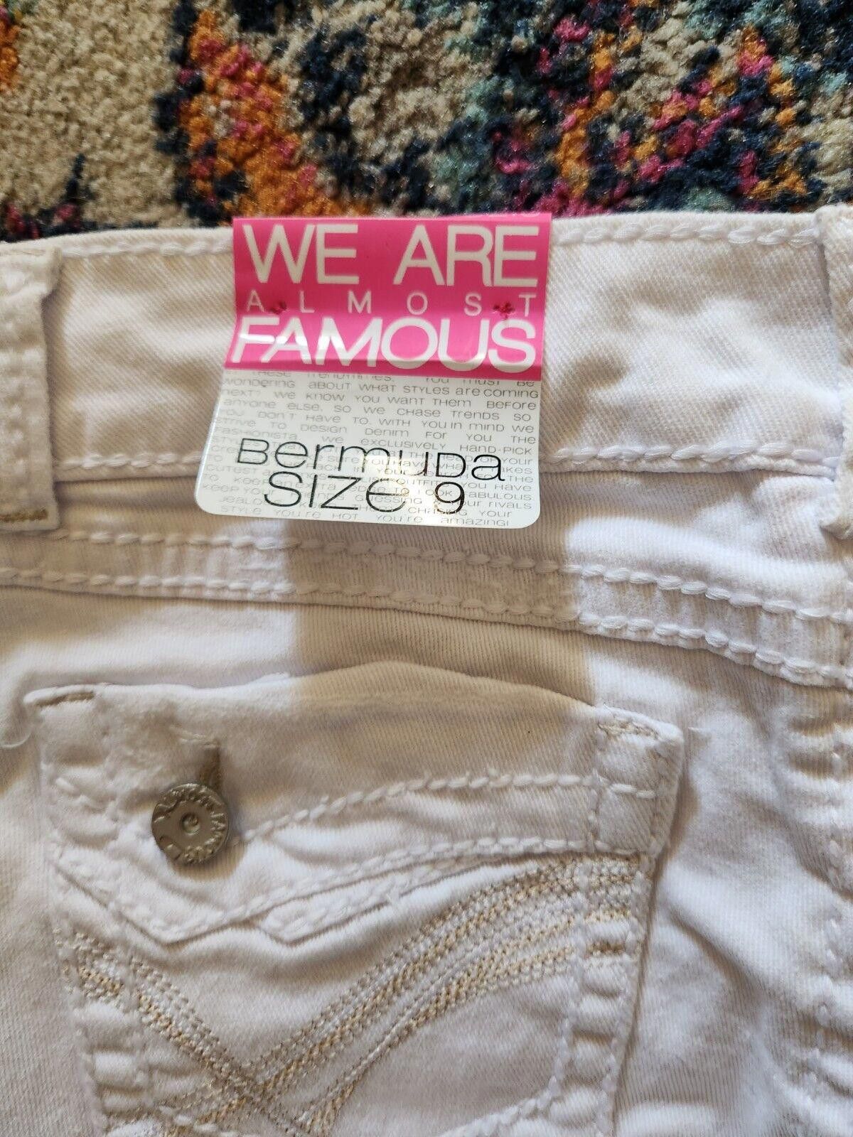 Almost Famous Almost Famous White Bermuda Short Size 9 Size 30" / US 8 / IT 44 - 4 Thumbnail