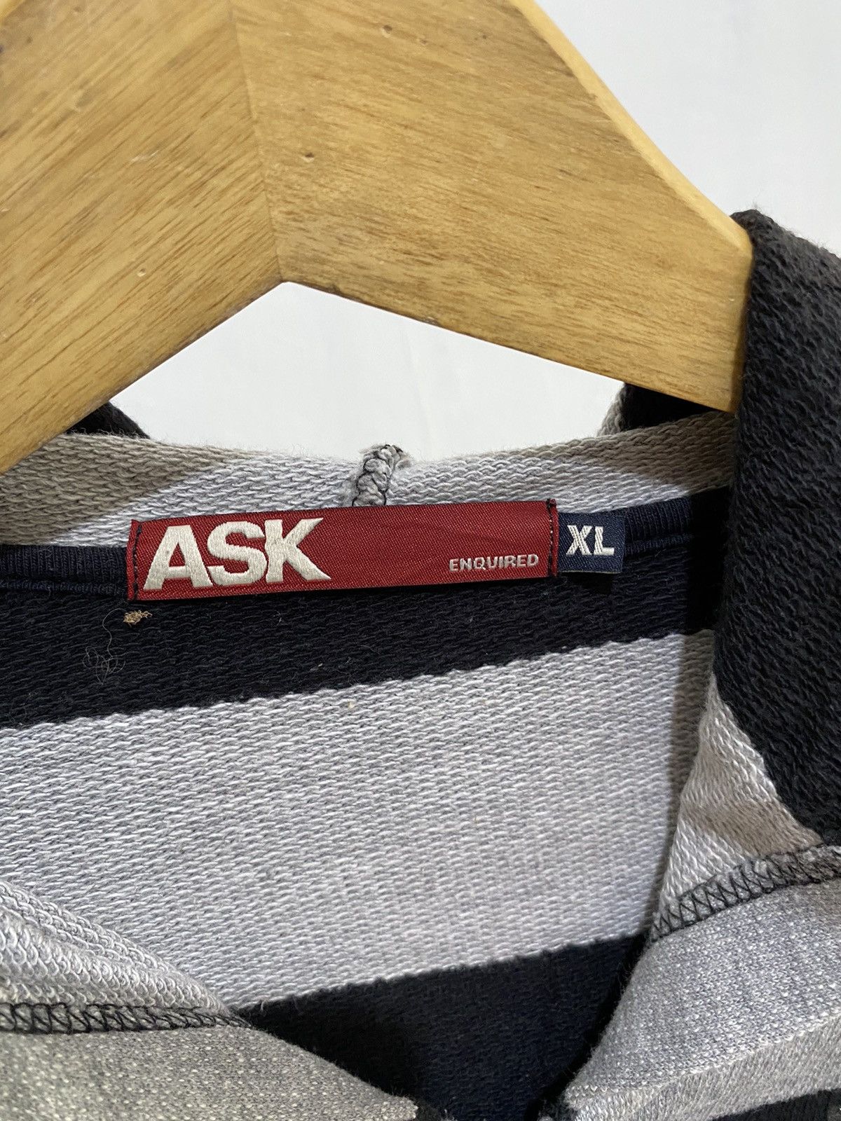 PPFM Ask Enquiered poem british culture striped zip hoodie Size US XL / EU 56 / 4 - 9 Thumbnail