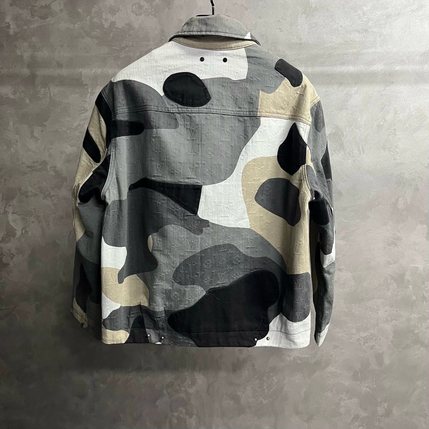 Louis Vuitton multicolor geometric print denim jacket Size US L / EU 52-54 / 3 - 5 Thumbnail