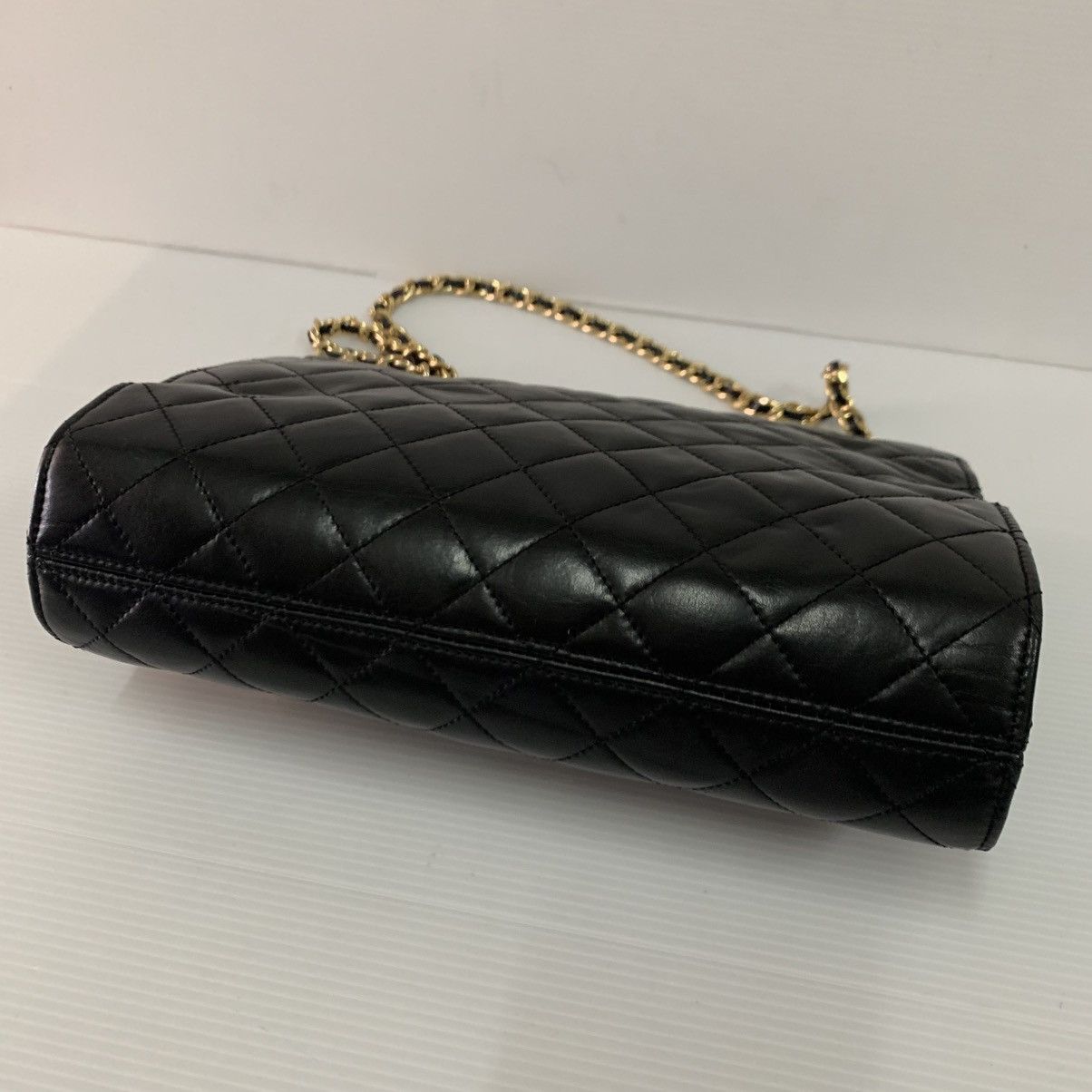 Givenchy Givenchy Leather Chain Slingbag Size ONE SIZE - 9 Thumbnail