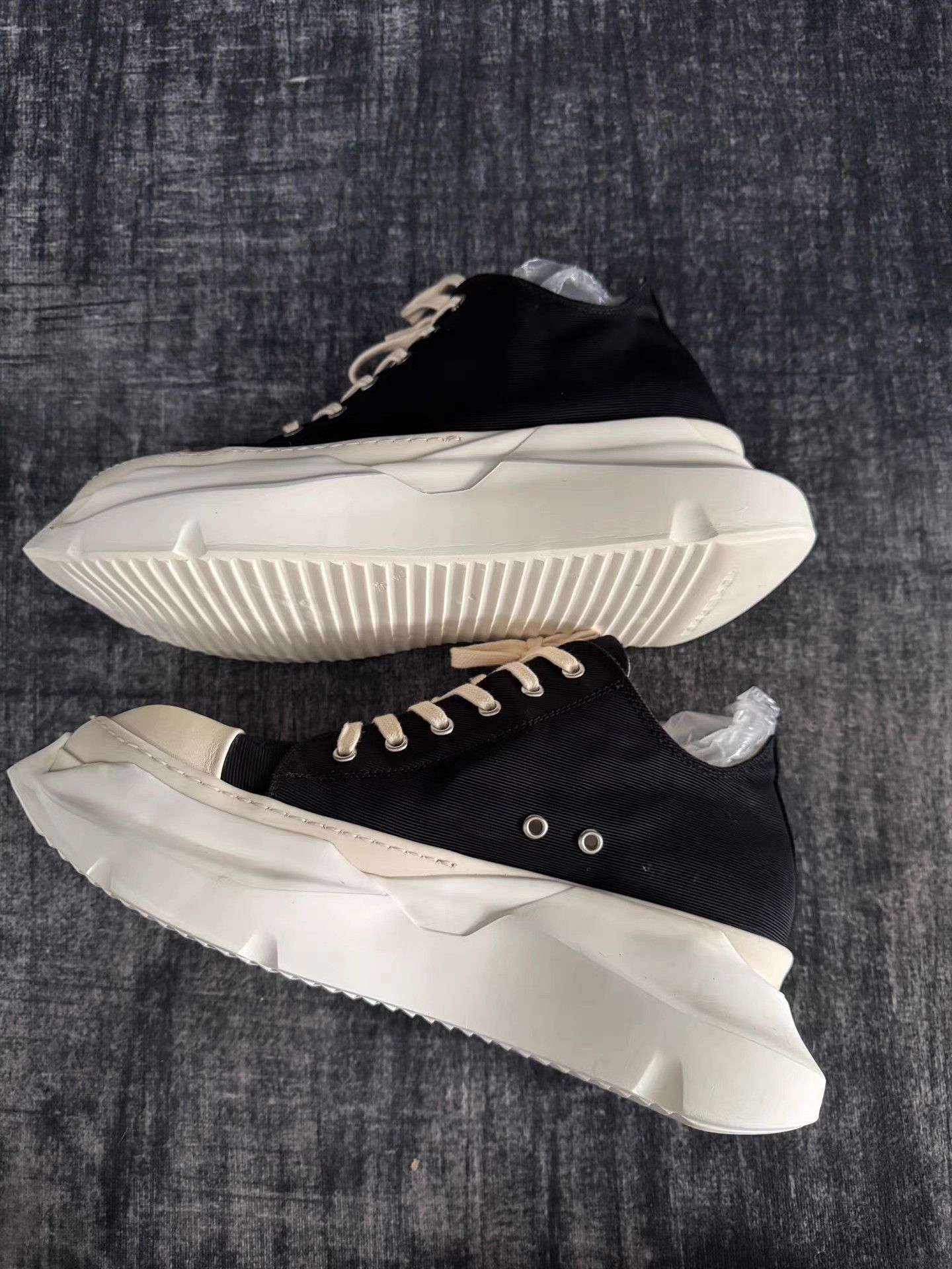 Rick Owens Rick Owens Tank Sole Big Converse Size US 10 / EU 43 - 3 Thumbnail