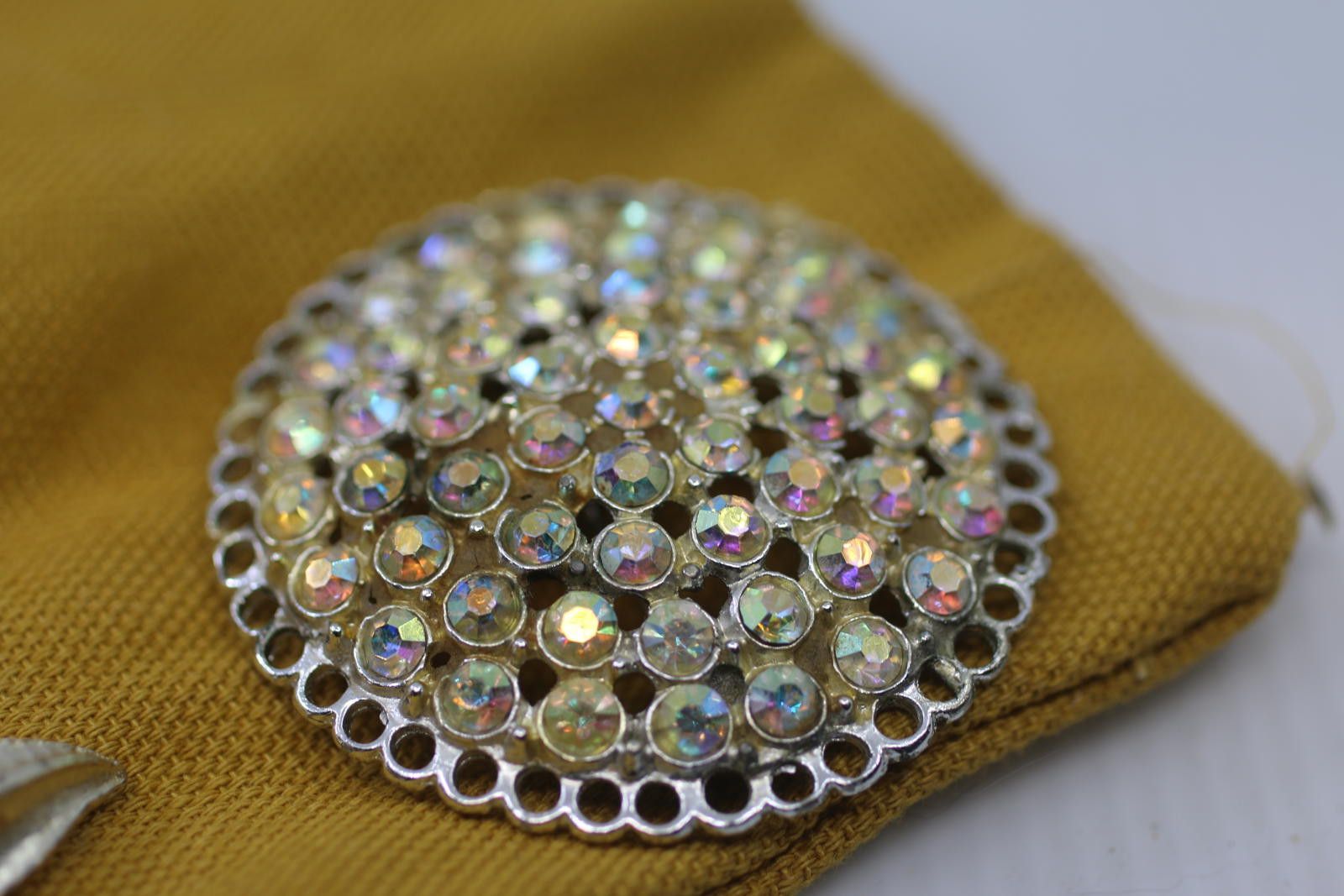 Unknown London Vintage Rhinestone Brooch Aurora Borealis Crystal SilverTone Size ONE SIZE - 3 Thumbnail
