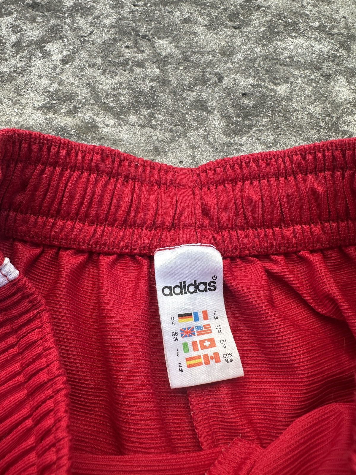 Adidas Vintage adidas Liverpool soccer Shorts Blokecore Rare M 90s Size US 32 / EU 48 - 5 Thumbnail