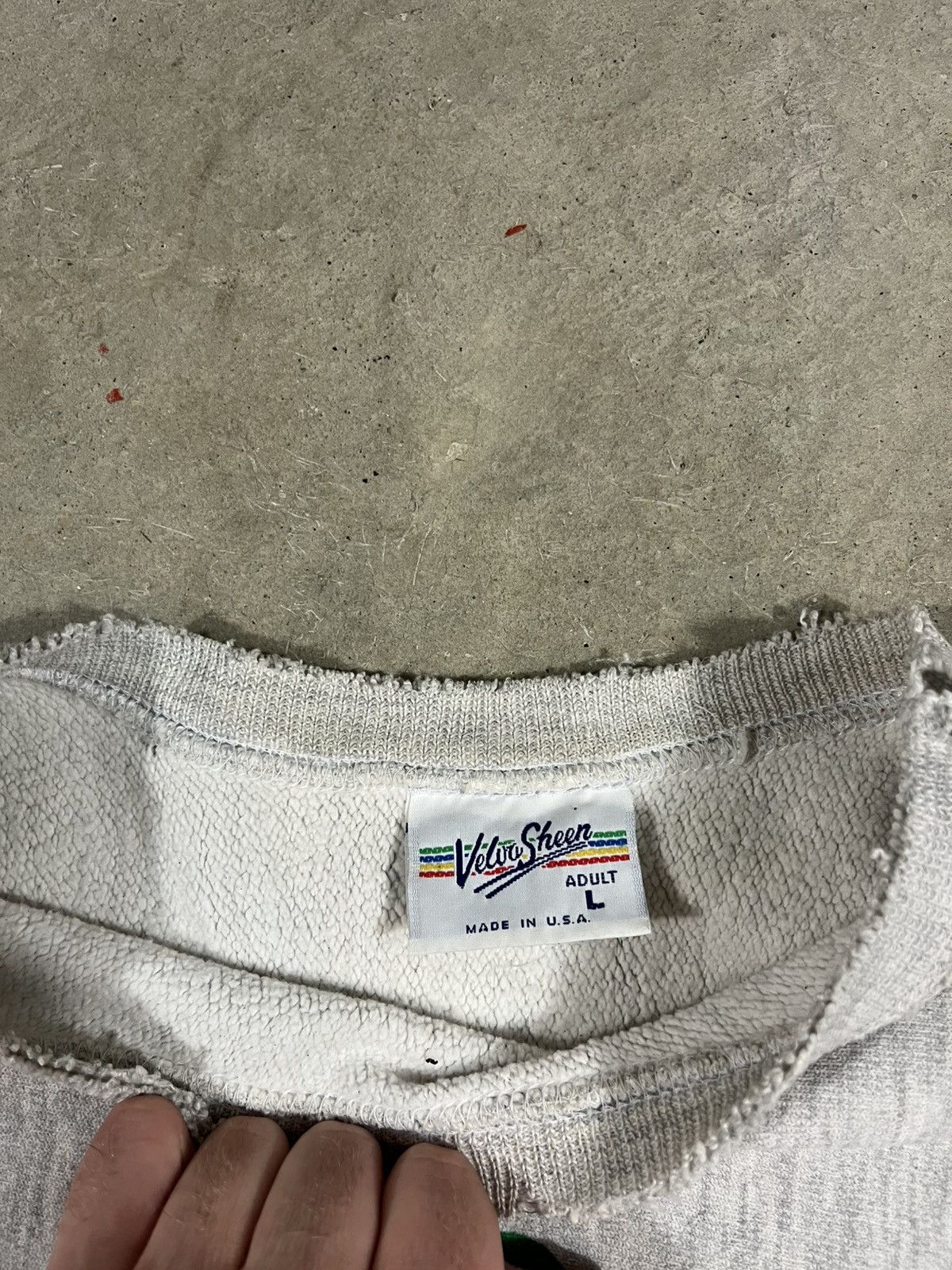 Vintage Vintage 90s Husson College Thrashed Crewneck Sweatshirt Gray Size US L / EU 52-54 / 3 - 5 Thumbnail