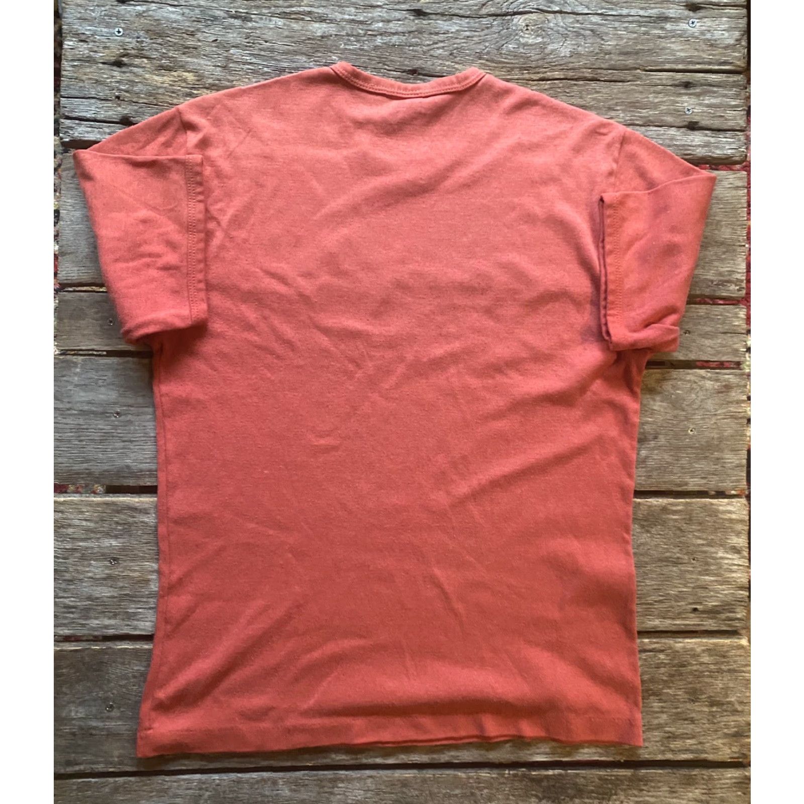 Vintage VINTAGE Mens Large Ixtapa Zihuatanejo Tourist T-shirt Red Short Sleeve ’82 as is Size US L / EU 52-54 / 3 - 3 Thumbnail