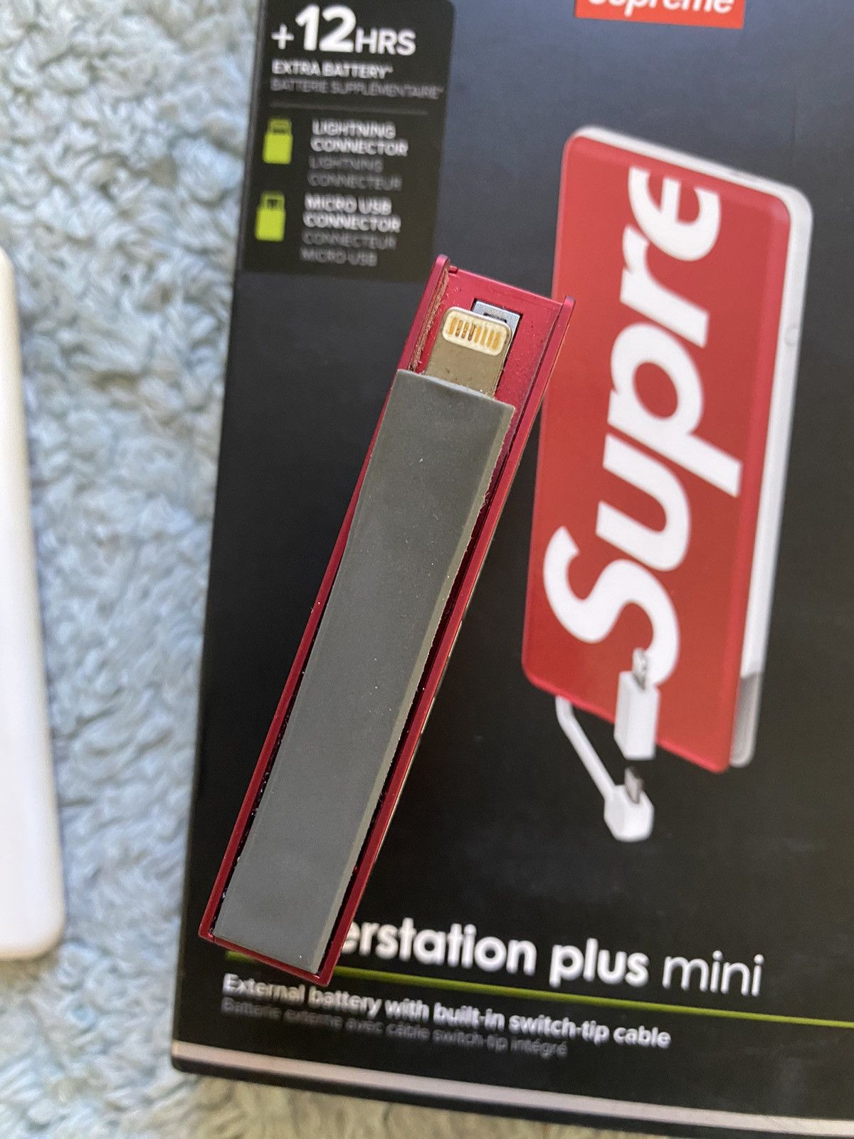 Supreme Supreme X Mophie power station mini charger and keychain Size ONE SIZE - 4 Thumbnail