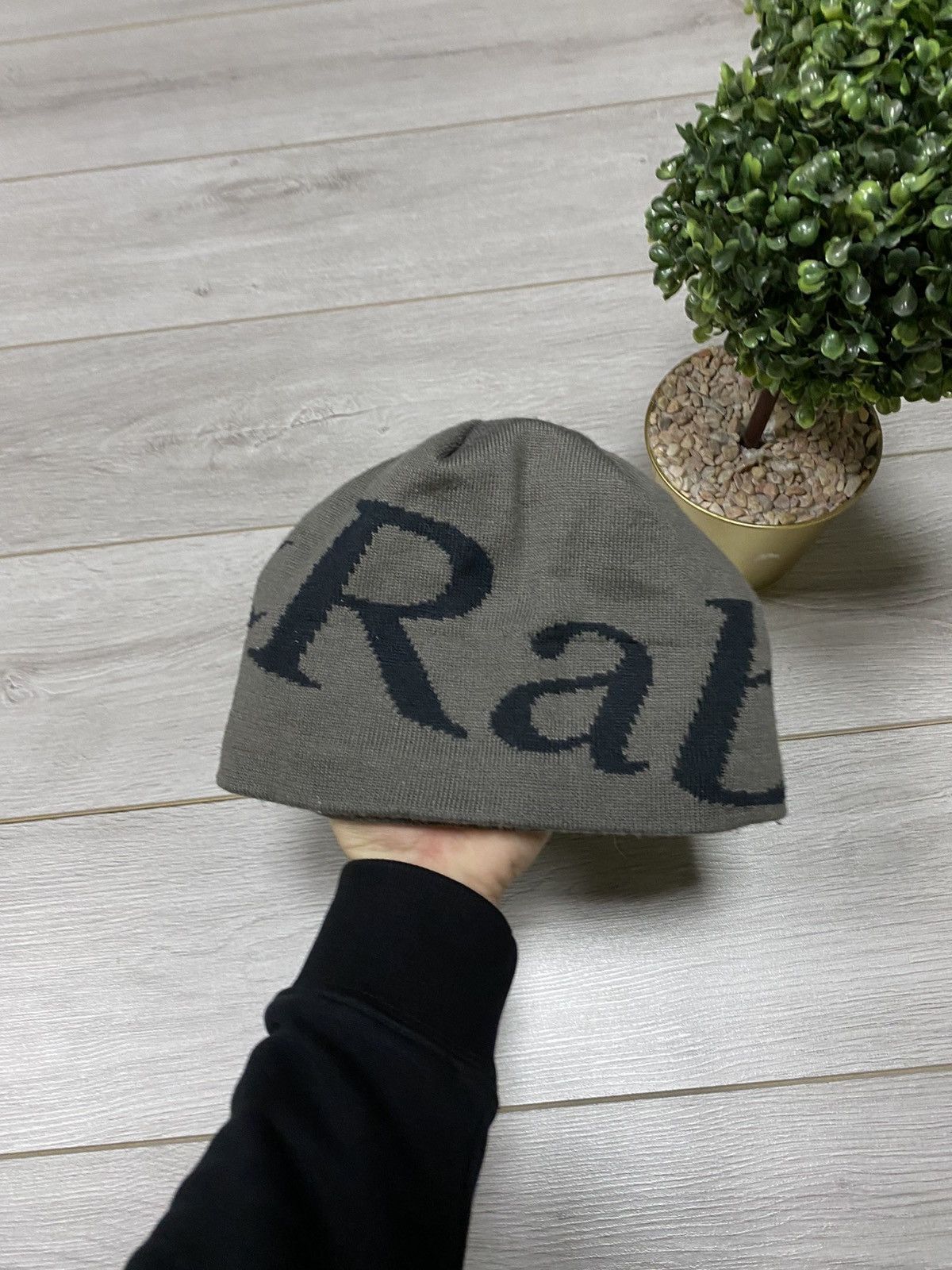 Rab Rab logo beanie hat vintage big logo Size ONE SIZE - 3 Thumbnail