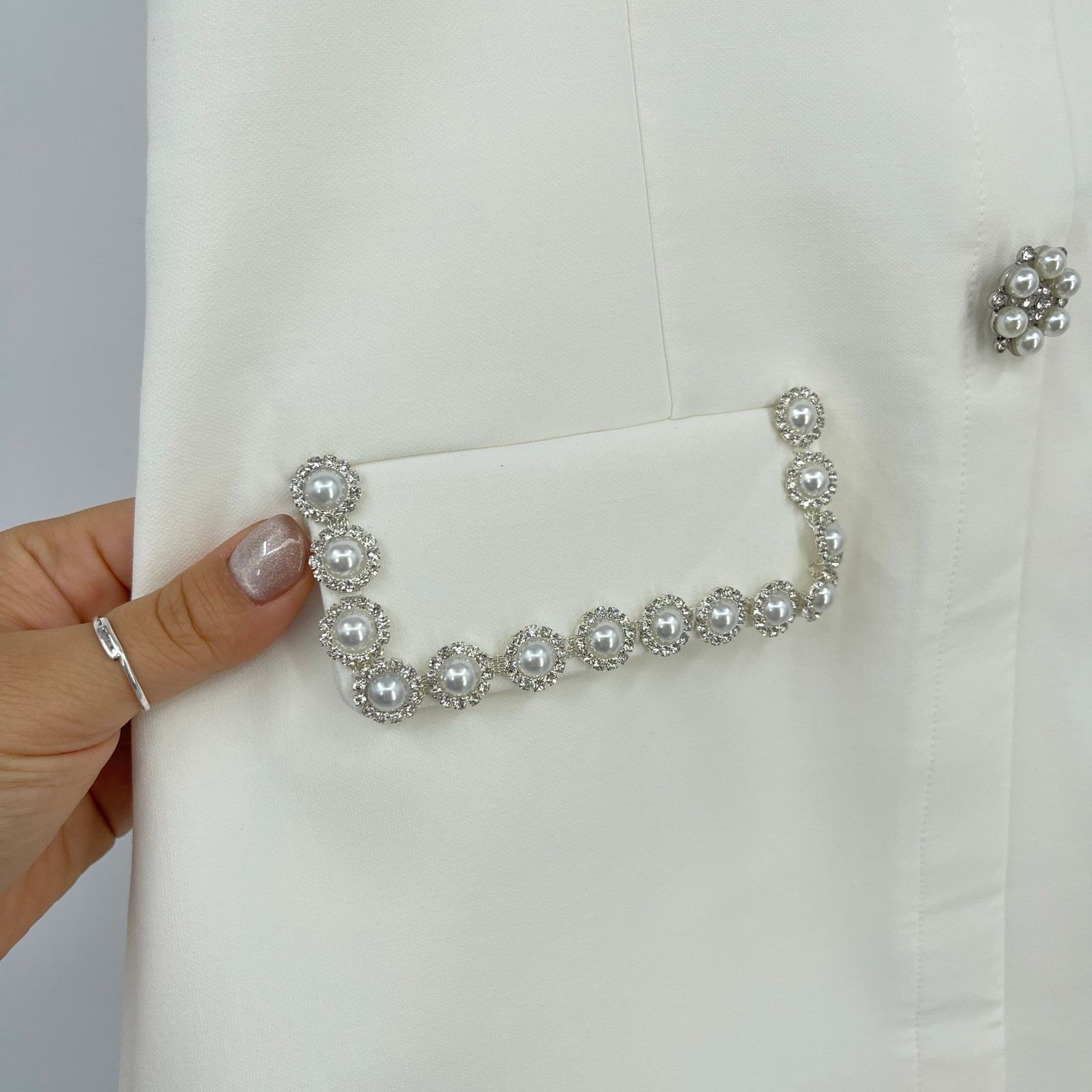 LIKELY LIKELY | Sergio Dress White Crystal Pearl Embellished Mini 6 Size M / US 6-8 / IT 42-44 - 8 Thumbnail