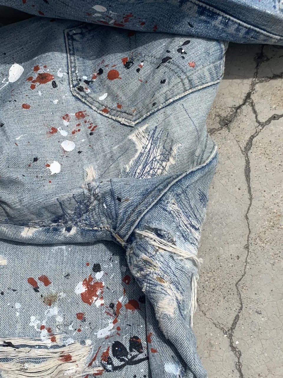 Levi's Vintage Levis 701xx BIG E selvedge dirty painter. Size US 28 / EU 44 - 12 Thumbnail