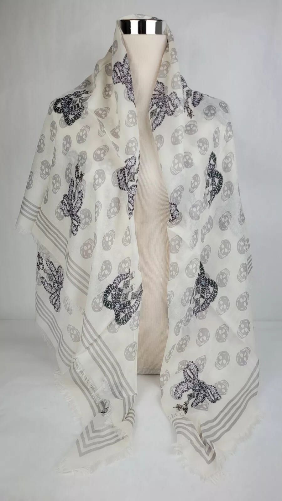 Alexander McQueen White Modal Skull/Crystal Ribbon Bow Print Scarf Size ONE SIZE - 1 Thumbnail