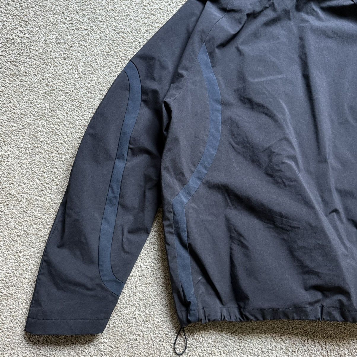 CMMAWEAR Akaza Nylon Jacket (Black/Navy) Size US L / EU 52-54 / 3 - 7 Thumbnail