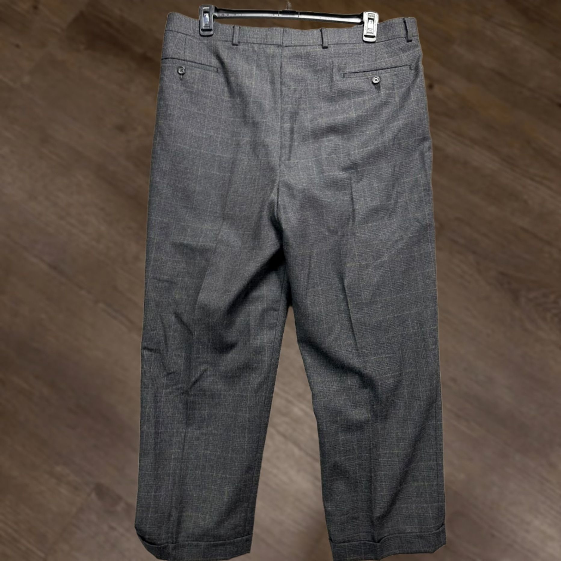 Joseph Joseph & Feiss Dress Pants Mens 38 Grey Plaid 100% Wool Straight Office Pleated Dress Pants Mens 38 Grey Plaid 100% Wool Straight Office Pleated Size US 38 / EU 54 - 1 Thumbnail