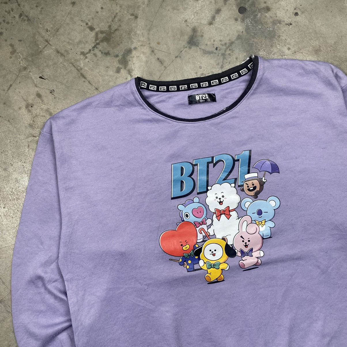 Japanese Brand BTS Kpop BT21 Sleepwear Sweatshirt Size L / US 10 / IT 46 - 2 Thumbnail