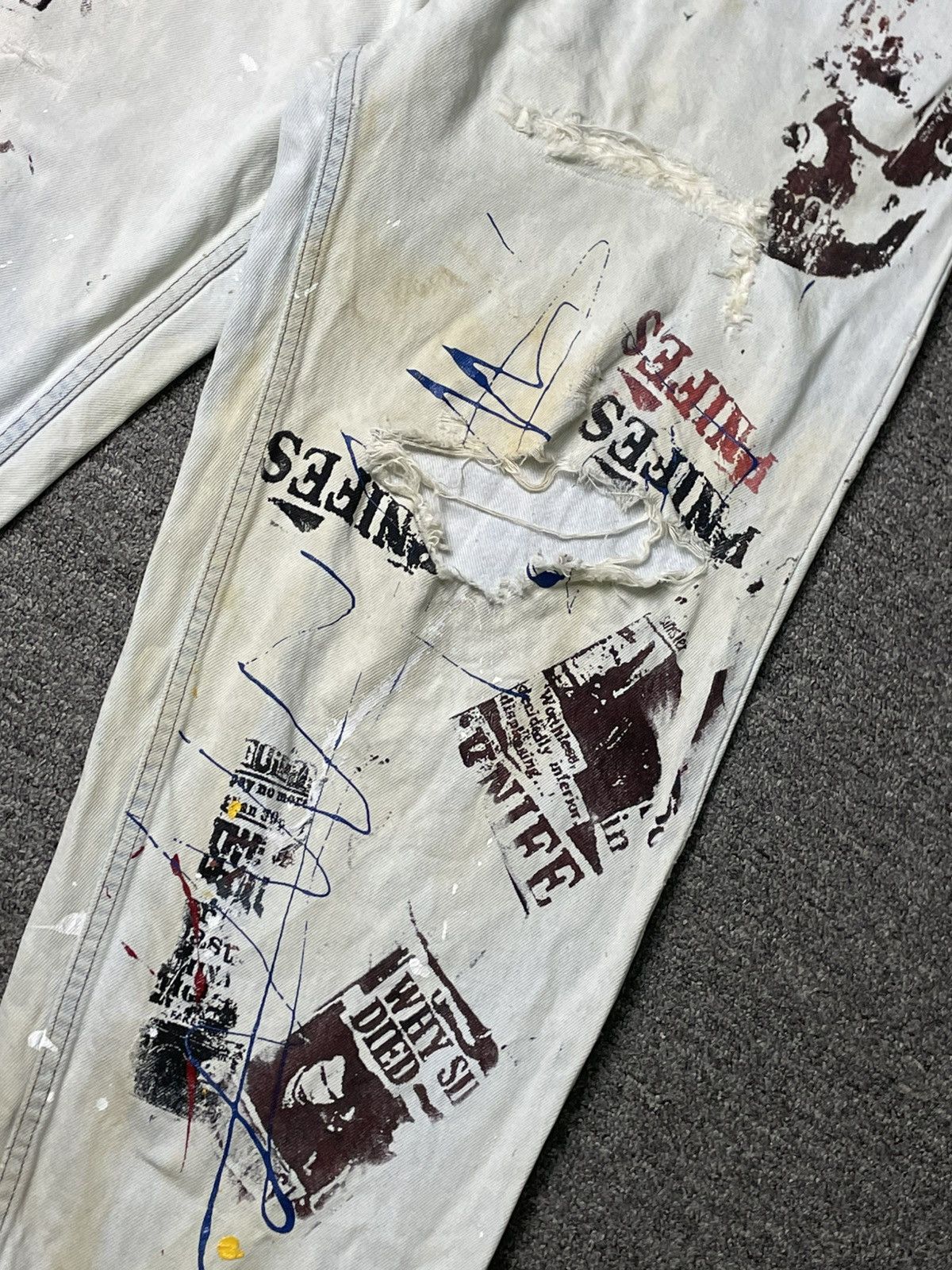 Levi's Vintage Levis Custom Print Denim Jeans (74) Size US 35 - 2 Thumbnail
