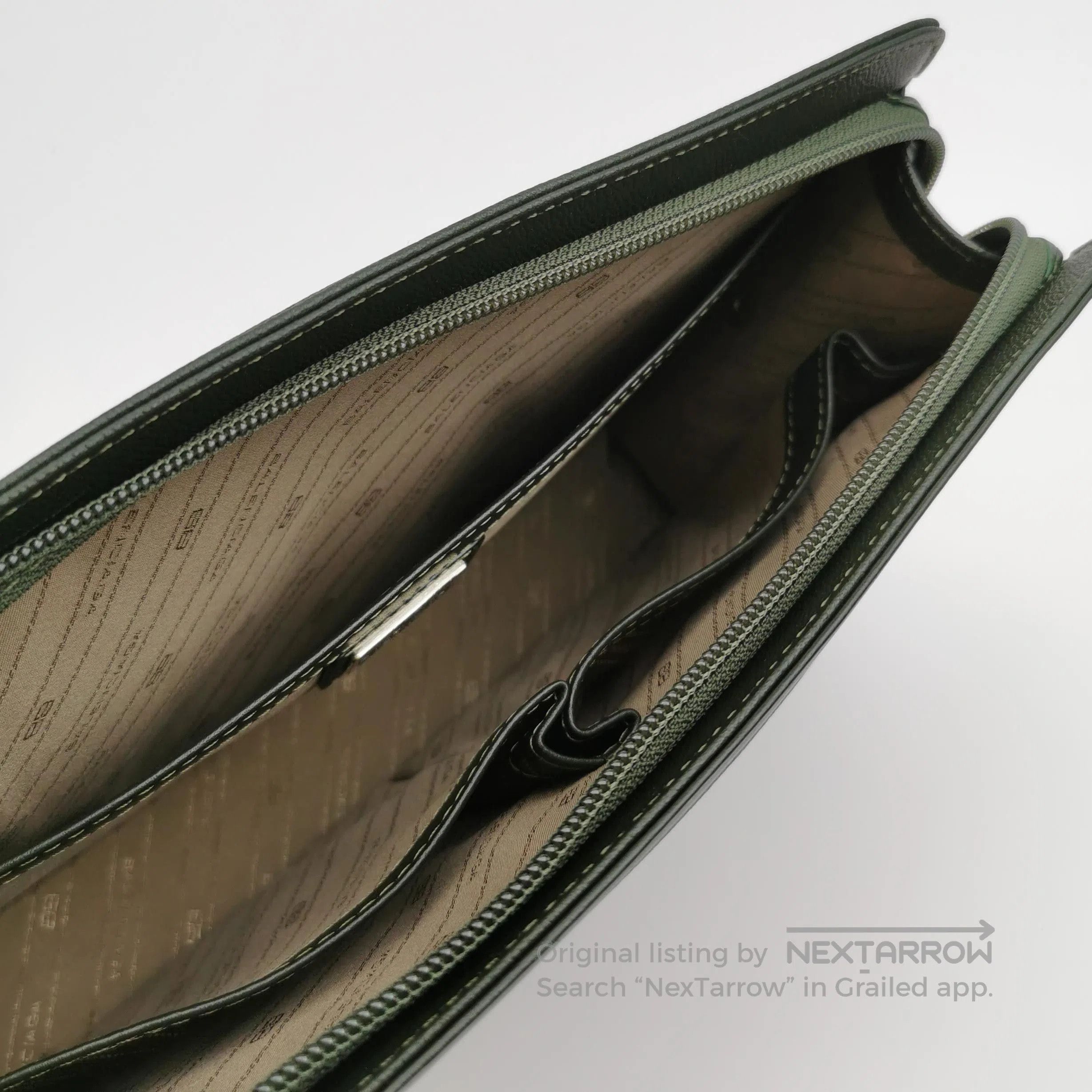 Balenciaga Balenciaga ACE Collab Calfskin Solid Vintage Clutch. Size ONE SIZE - 2 Thumbnail