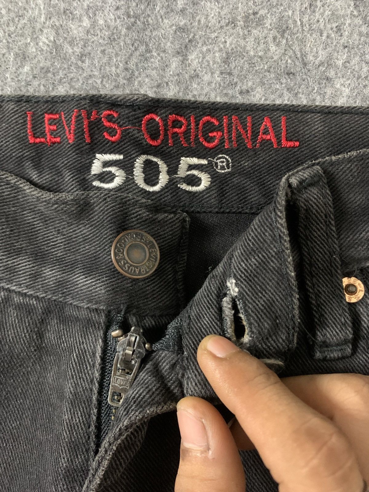 Levi's Vintage Black 'Levi's 505' Original Fit Longpants Size US 30 / EU 46 - 7 Thumbnail