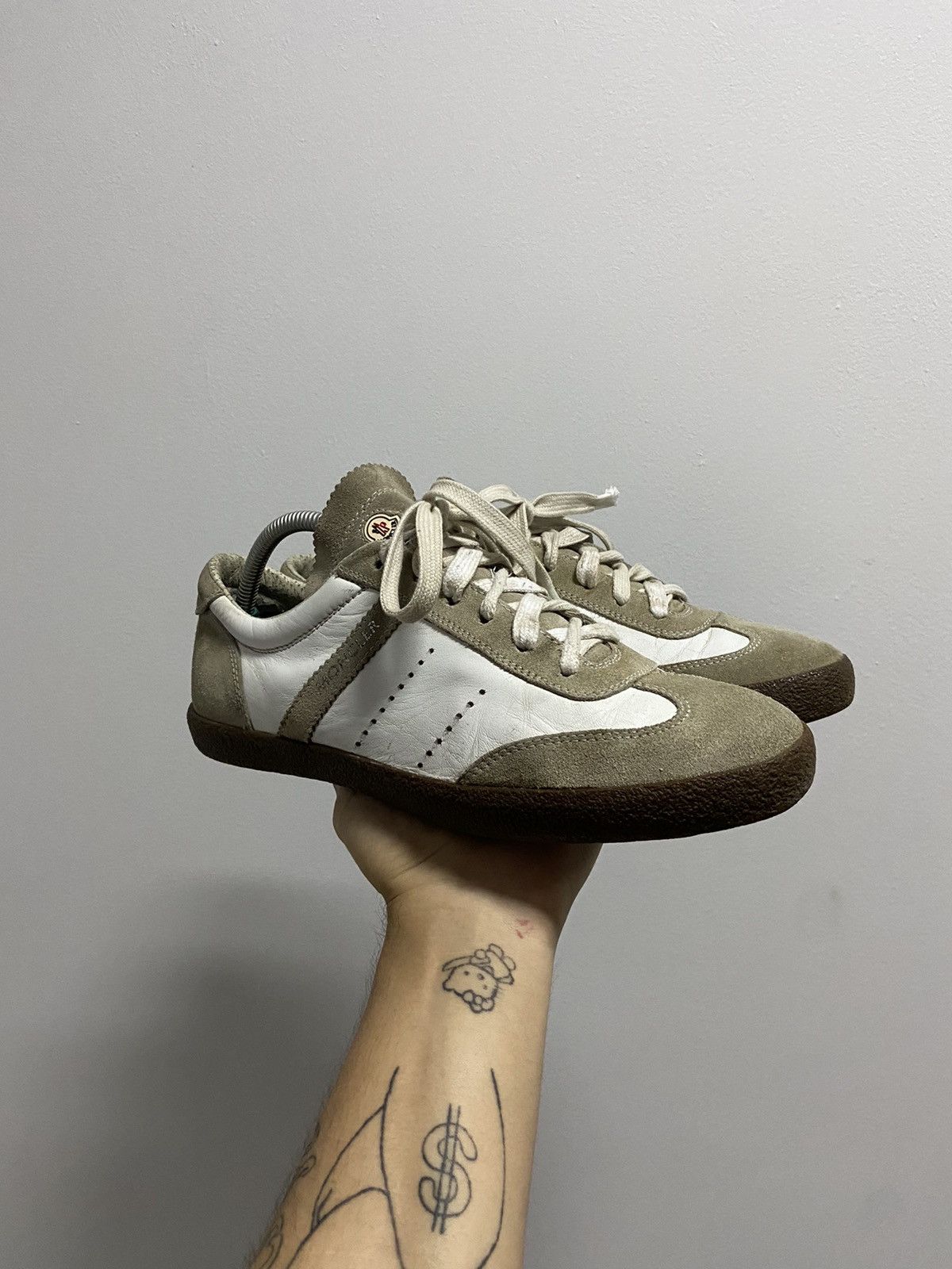 Moncler Moncler low top sneakers leather vintage luxury logo Size US 8 / EU 41 - 1 Thumbnail