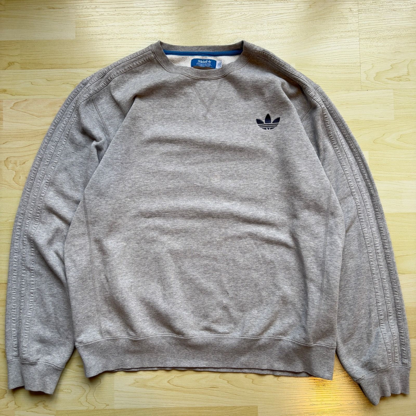 Adidas Adidas Originals Grey Crewneck Sweatshirt Extra Large (XL) Size US XL / EU 56 / 4 - 1 Thumbnail