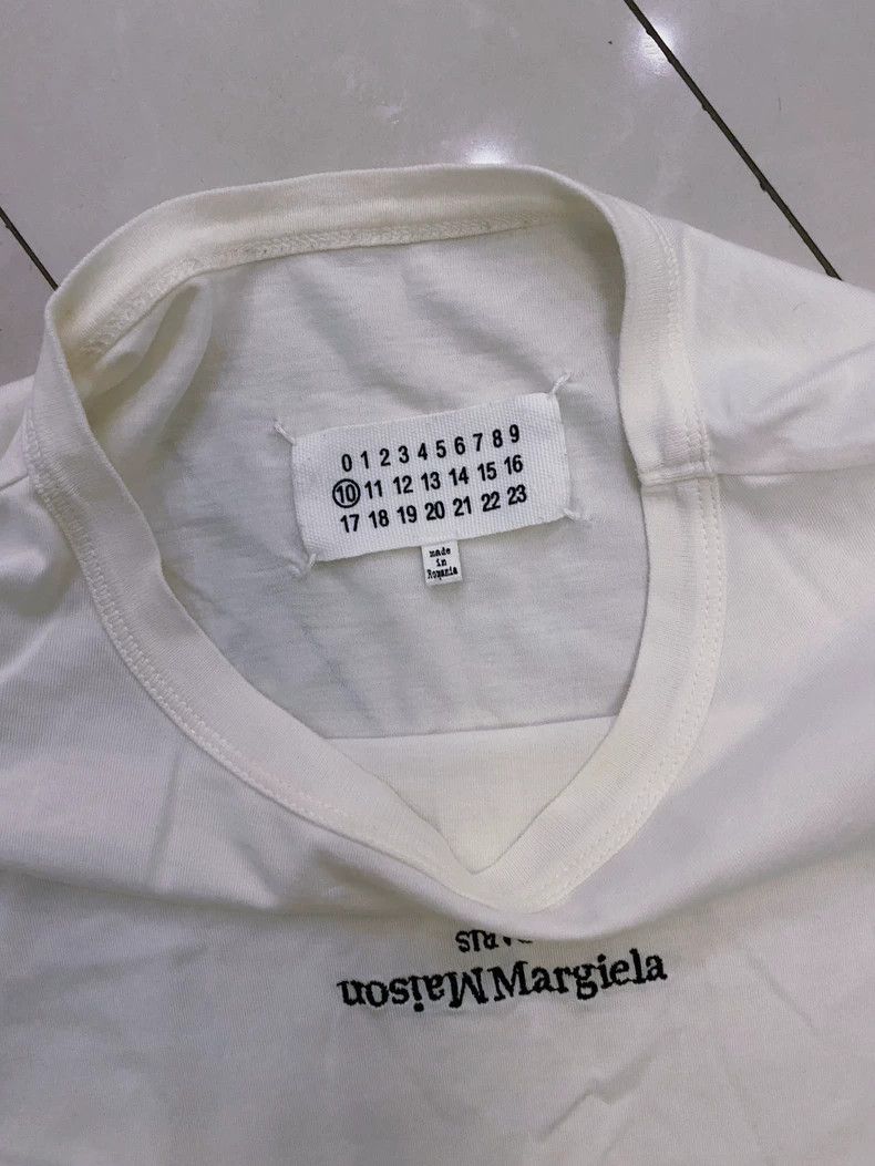 Maison Margiela Maison Margiela Reverse Logo Letter Classic Short Sleeve Size US M / EU 48-50 / 2 - 3 Thumbnail