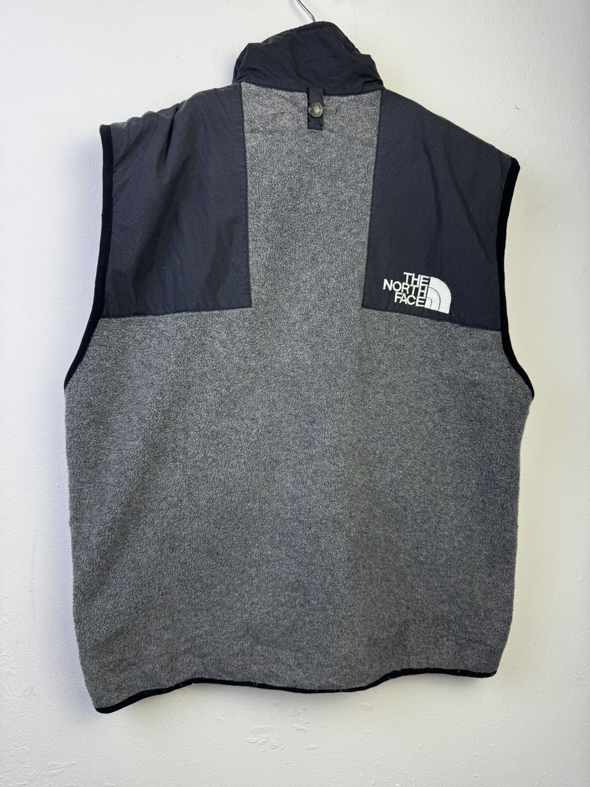 The North Face The North Face Men's Denali Vest is a fleece vest Size US M / EU 48-50 / 2 - 6 Thumbnail